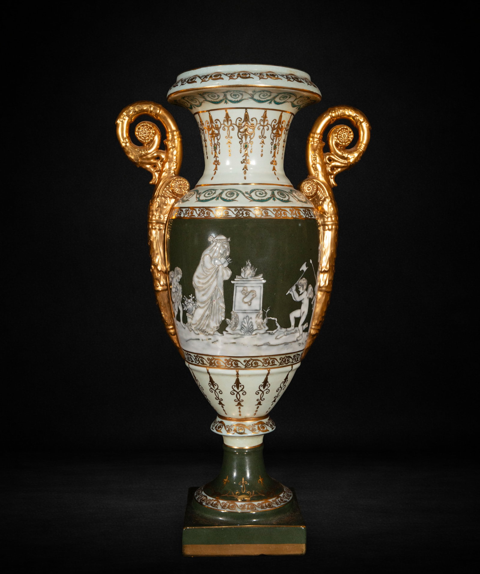 Porcelain vase (1 of 4)