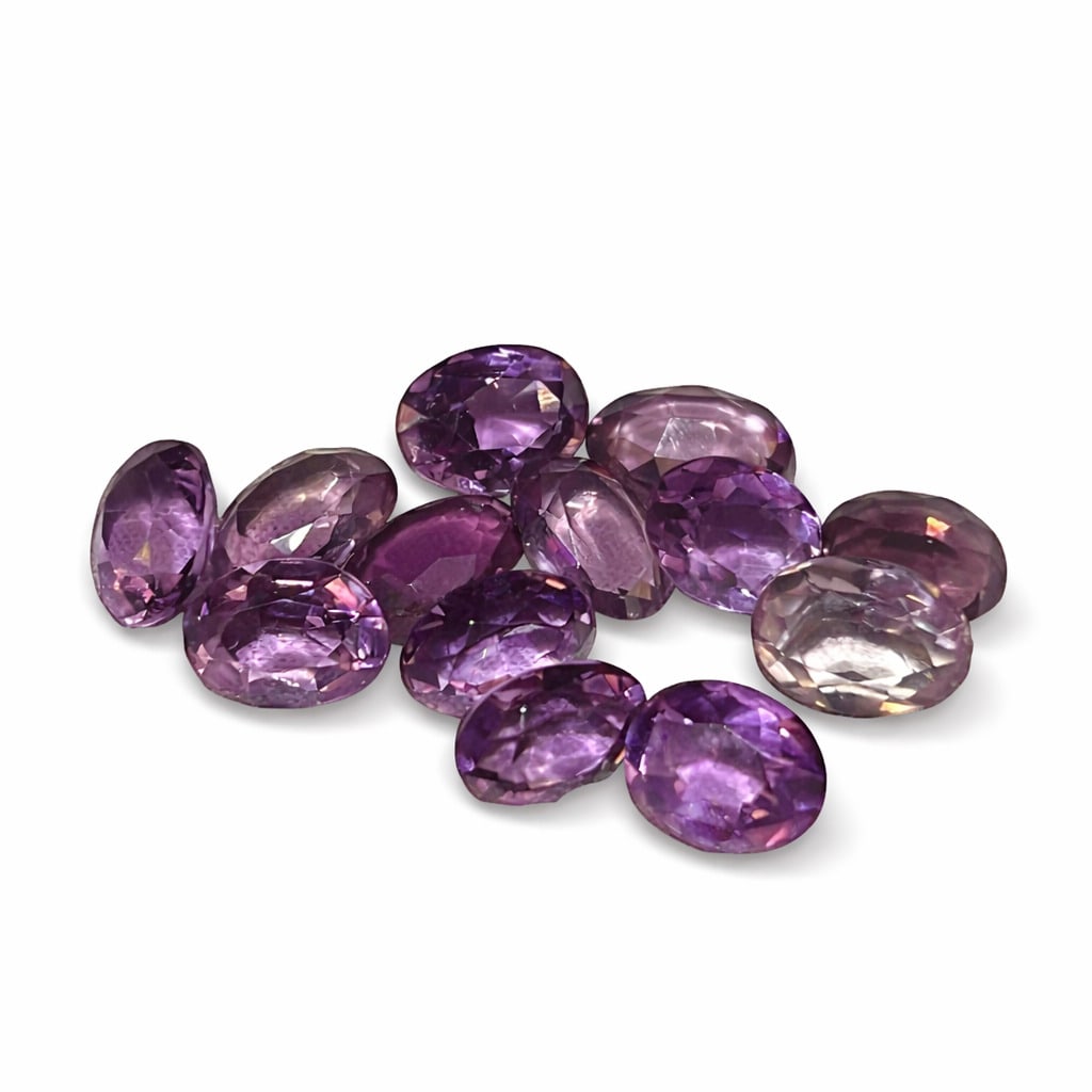 IMPORTANT LOT OF 32.45CT OF CUT AMETHYSTS: 32.45CT PROVENANCE: STOCK OF A RETIRED JEWELER.
