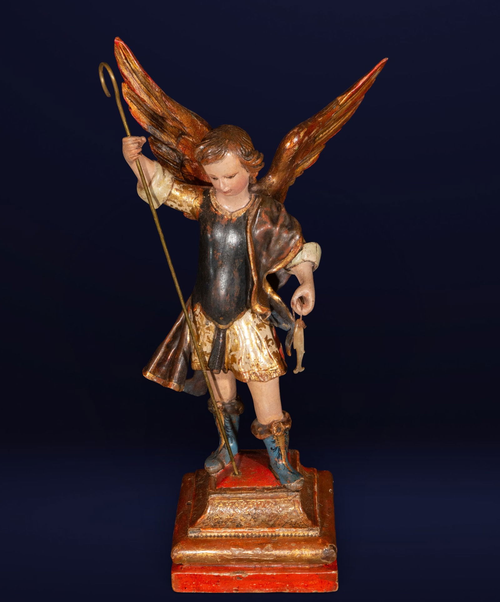Saint Raphael the Archangel, colonial school, 18th century: Carved and polychrome wood with gilded decoration. Measures 45 x 23 x 20 cm