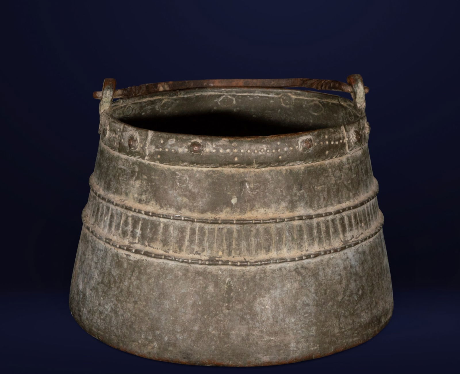Water bucket, century, 18th century or earlier (1 of 3)