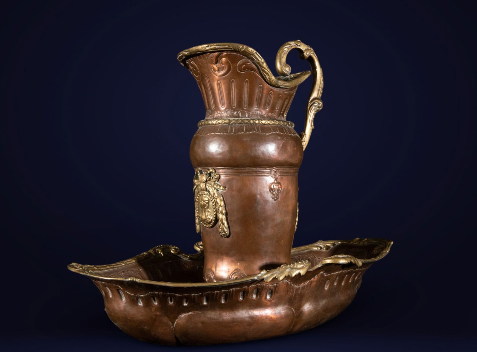 Copper and bronze ewer, French school, 19th century (1 of 5)