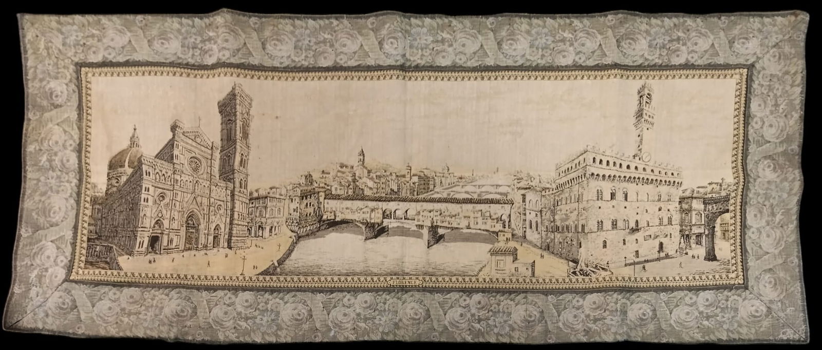 Tapestry with a view of Florence, Italian style, 20th century: Decorative fabric in neutral tones. Measures 159 x 71 cm. Rectangular cloth with a wide cityscape view of Florence, featuring the Cathedral of Santa Maria del Fiore, the Ponte Vecchio, and the Palazzo