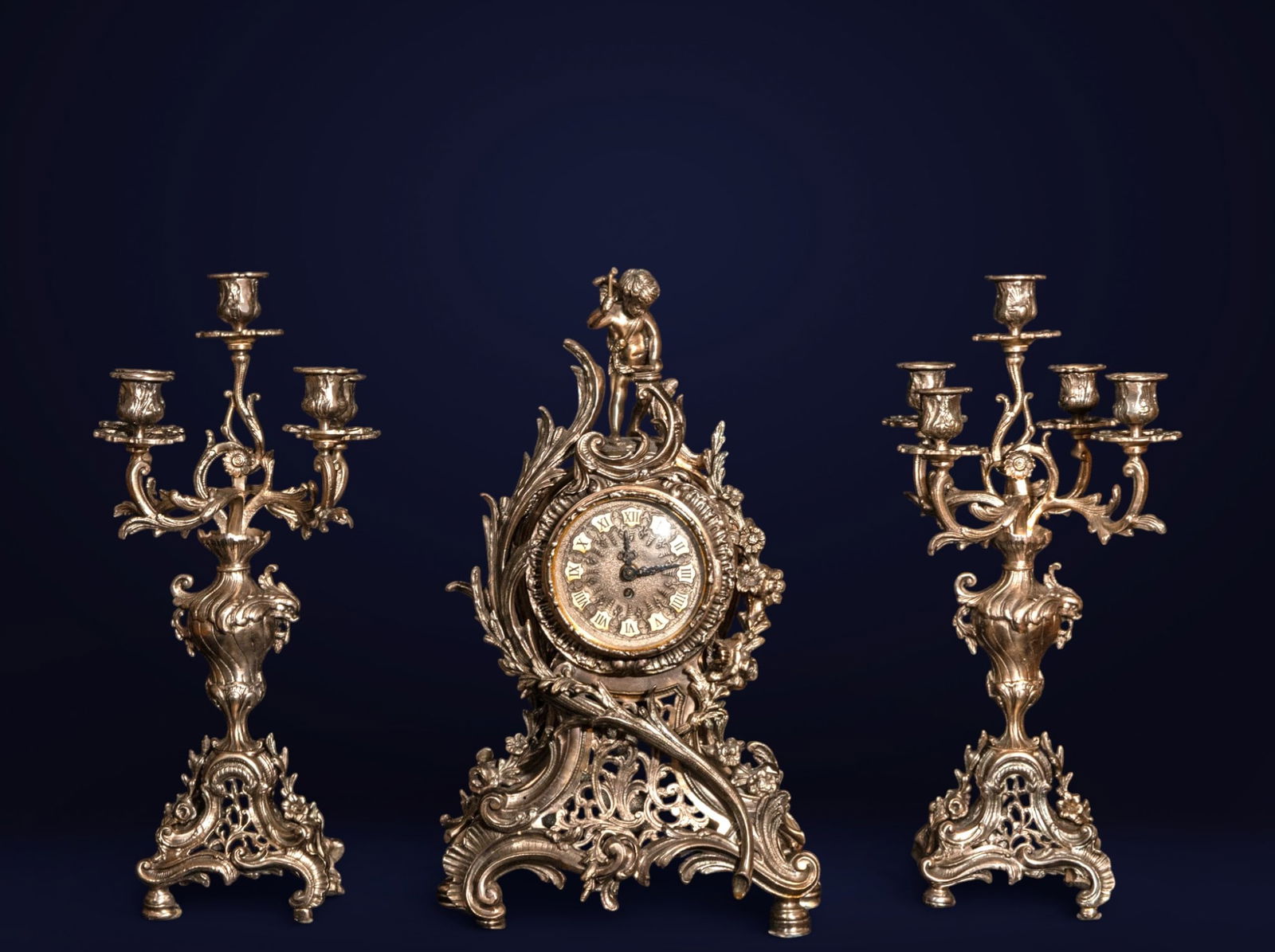 Clock garniture with silver-plated bronze candlesticks, Rococo style, Portugal, 20th century (1 of 5)