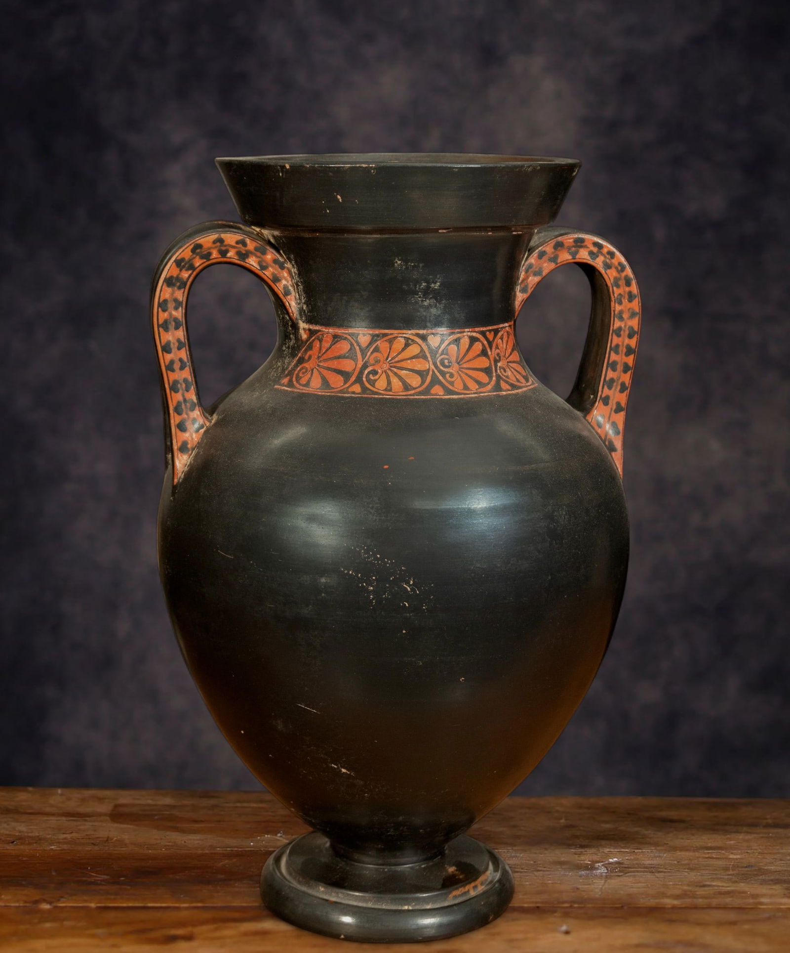 Large amphora or Greek vase in terracotta in the Hellenistic style (1 of 5)