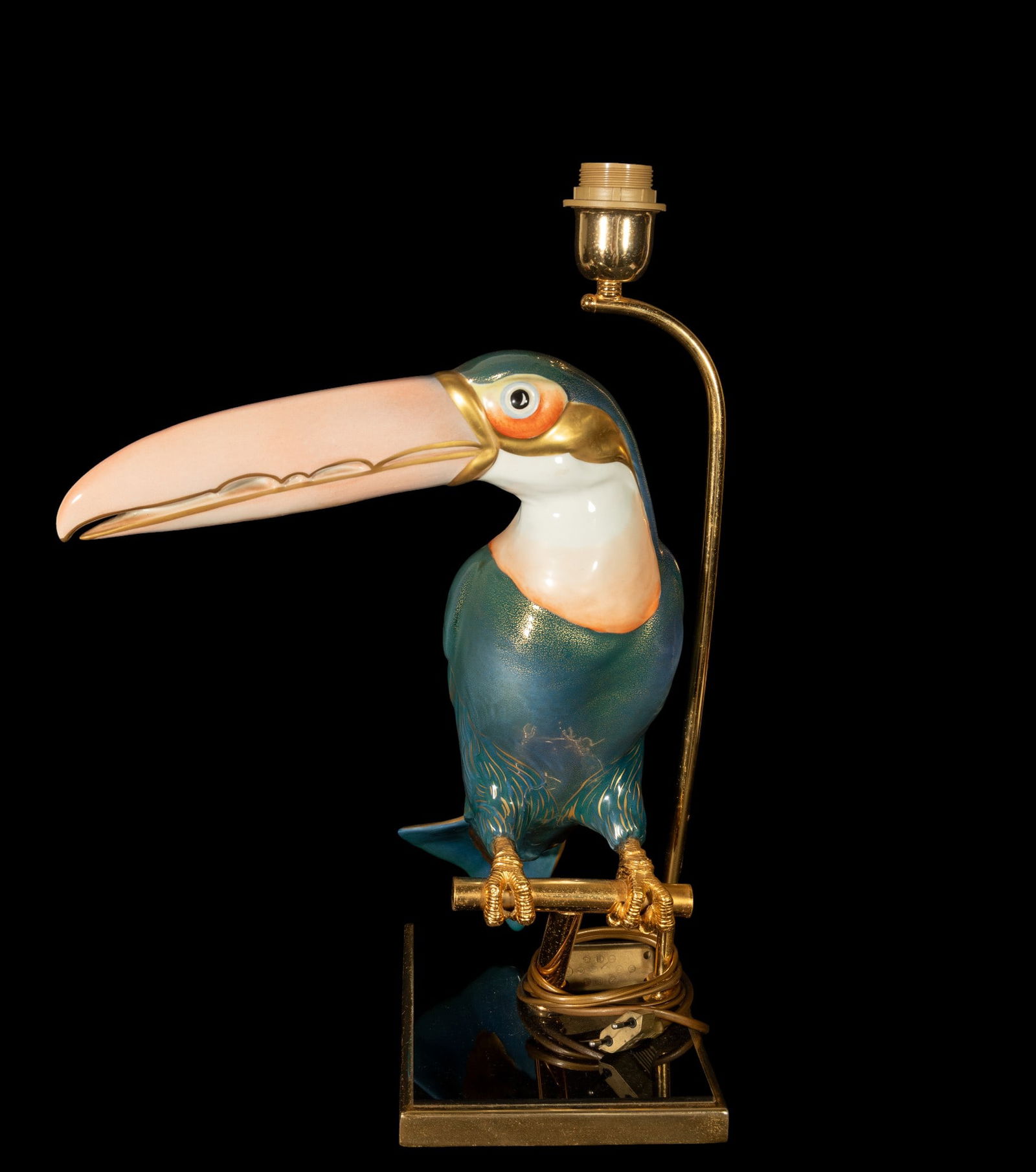 Spectacular 80s Tucan Design Lamp in ceramic and bronze, 20th century: Measurements: 52 x 40 cm, perfect condition, lantern not included.
