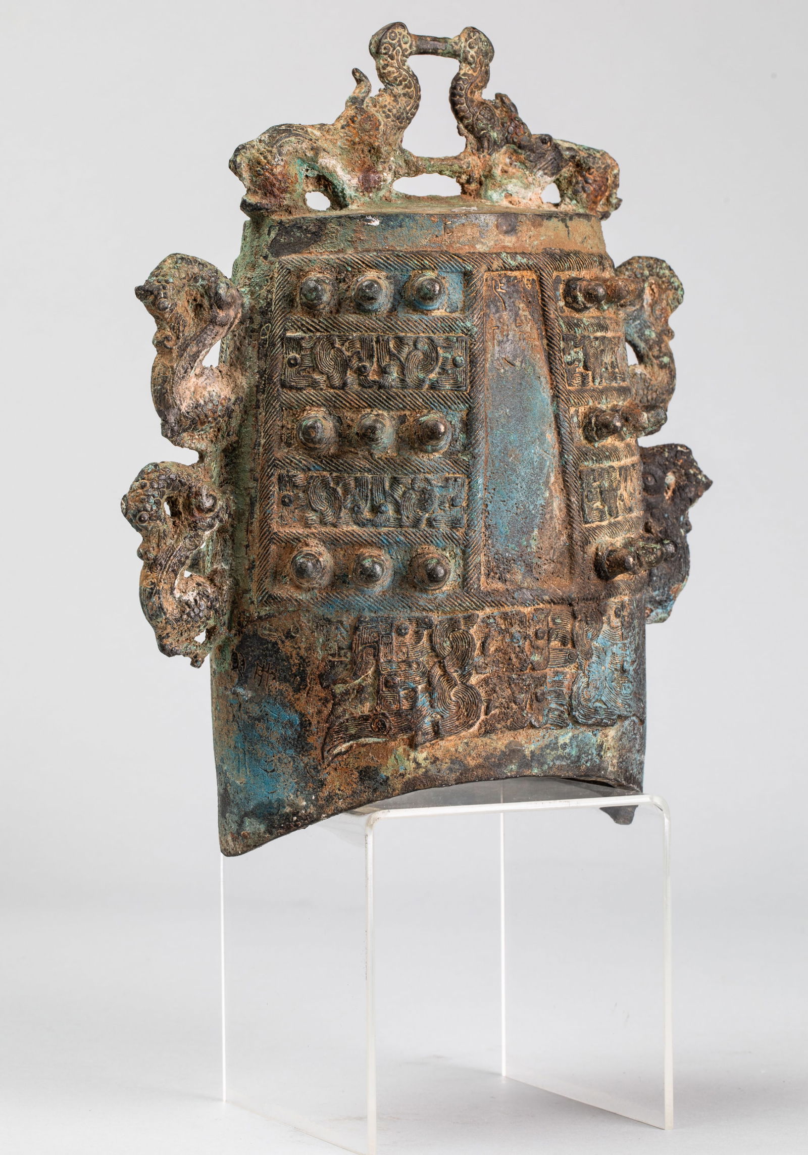 Exceptional Chinese Imperial Ceremonial Bell Shang cylindrical "Bo" China. Western Zhou - Former (1 of 15)