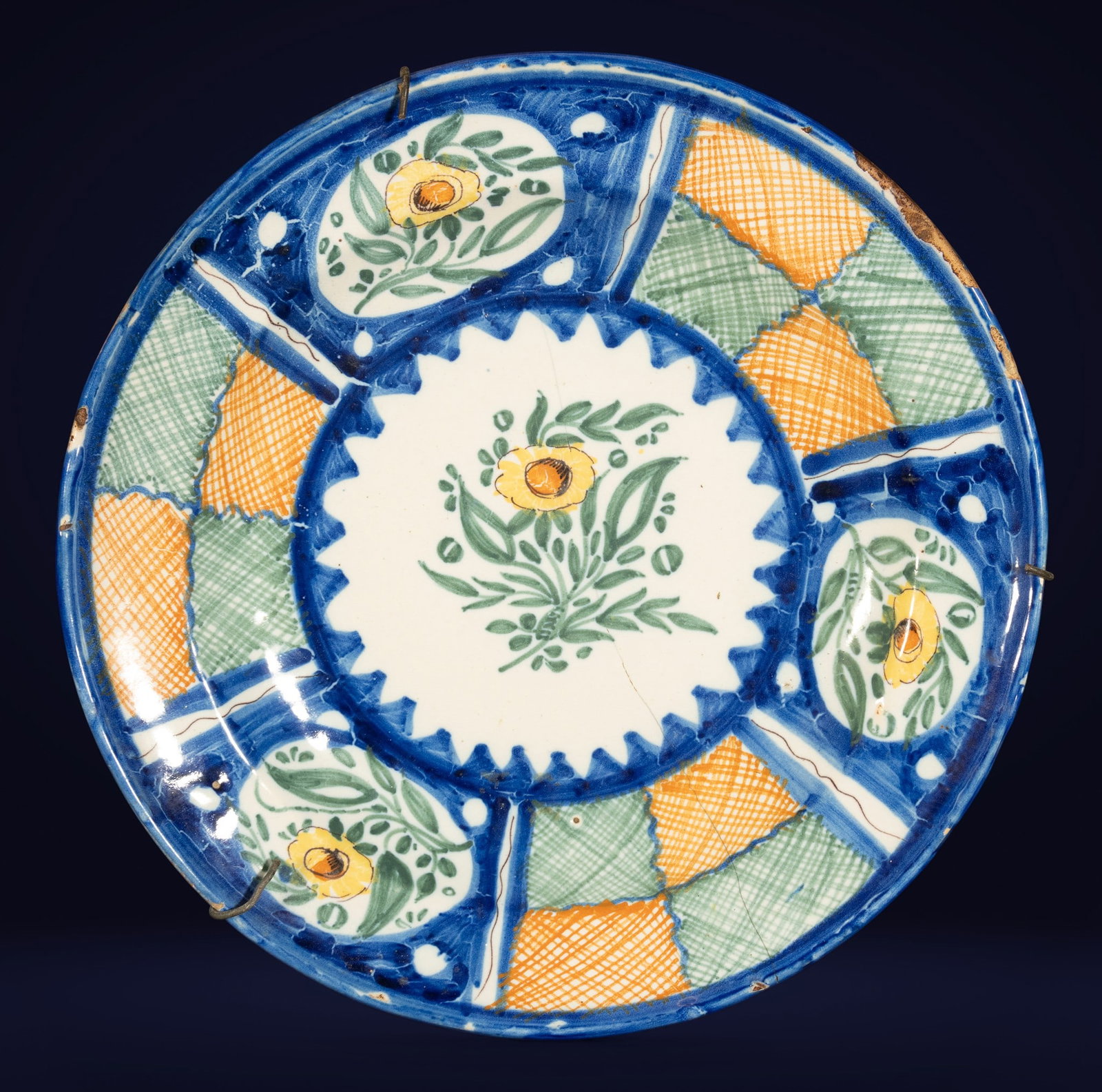 Manises plate, 19th century: In ceramic, approx. 22 cm.