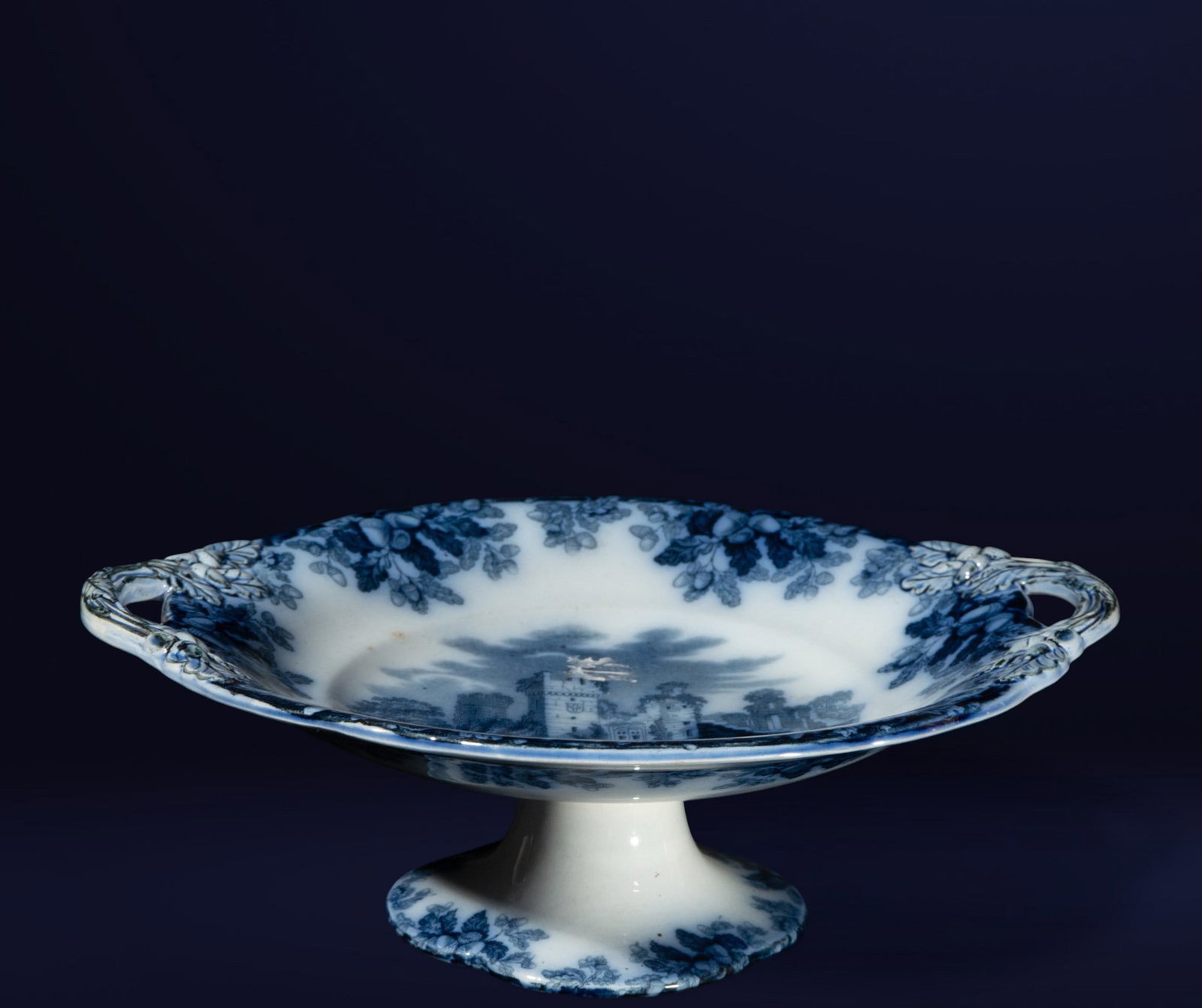 19th-century candy box: Measurements: 10 cm x 27 cm x 23 cm