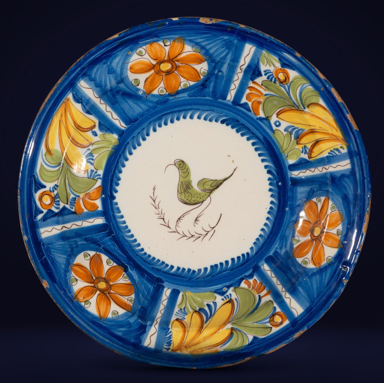 Manises ceramic plate, 19th century: Measurements: 31 cm x 31 cm x 3 cm