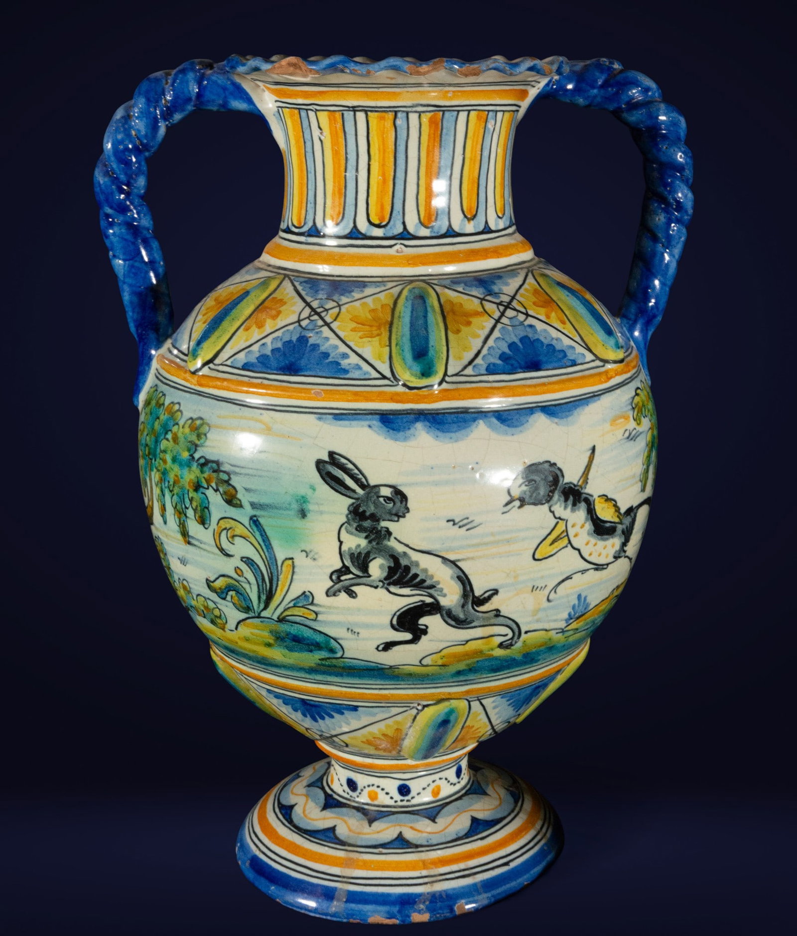 Talavera SASO vase, 19th-20th century: Measurements: 30 cm x 21 cm x 18 cm