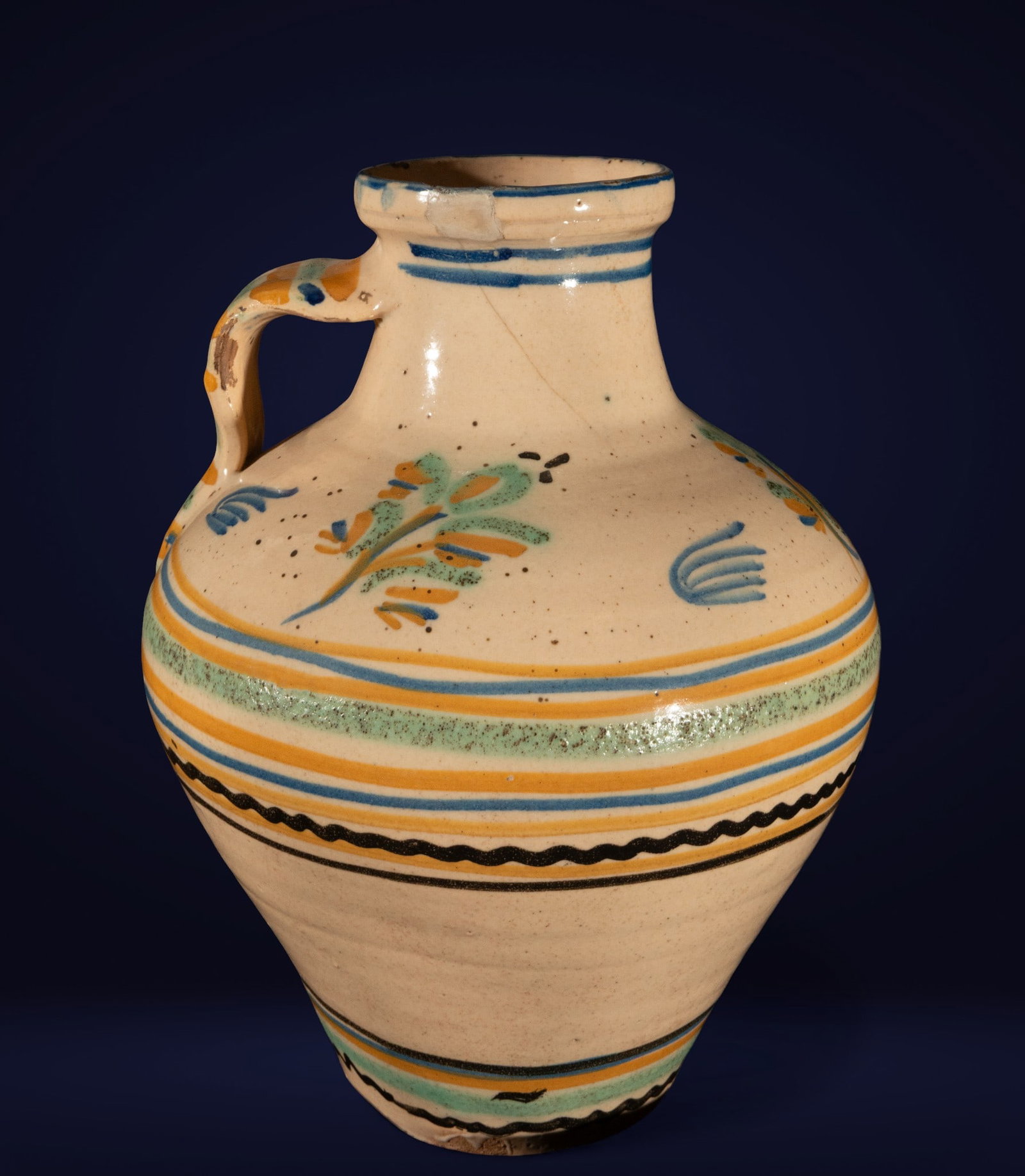 Talavera Puente ceramic jug, 19th century: Measurements: 31 cm x 21 cm x 21 cm