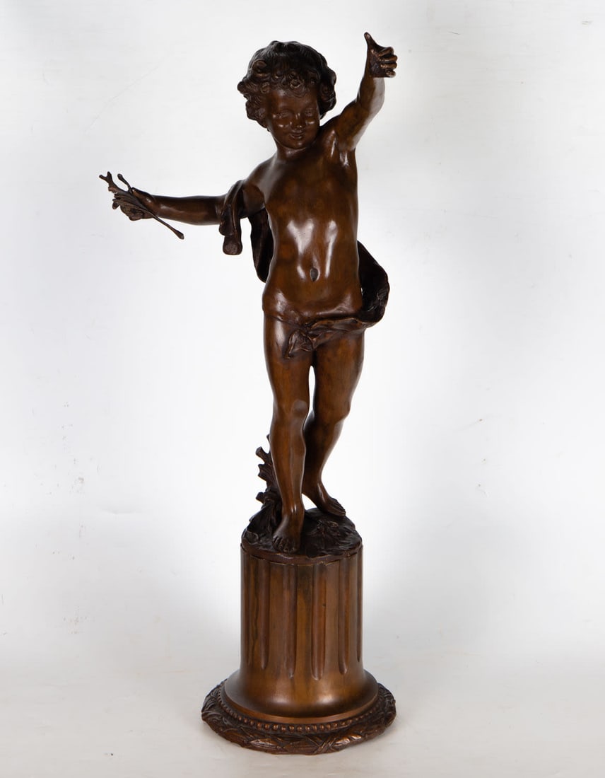 Figure of a Boy in patinated Bronze, French school of the XIX century: Total measurements: 71 x 37 cm. Base measurements: 20 x 21 x 21 cm