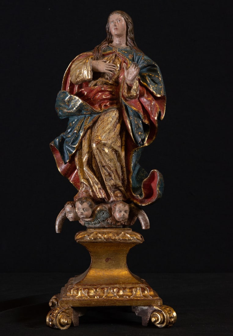 Colonial Immaculate Virgin carving, 17th century Novohispanic colonial school: Measurements: 45 x 18 x 18 cm in total