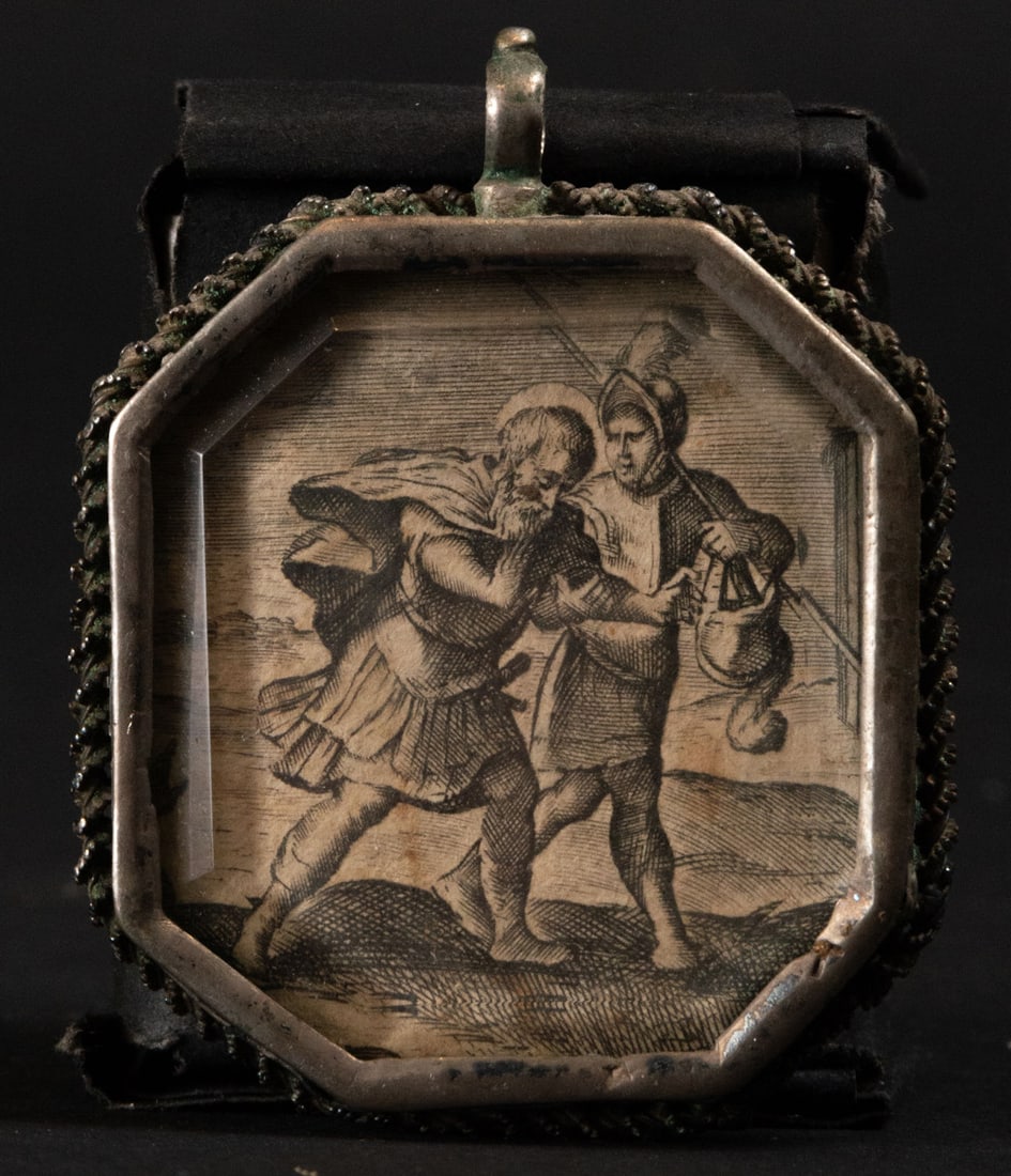 Octagonal silver reliquary with images of Saint Raphael, 17th century: Measurements: 1 x 6 x 4.5 cm