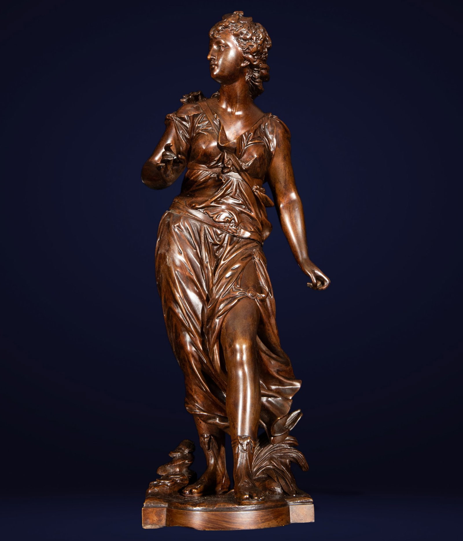 Bronze sculpture of Diana the Huntress, 19th-20th century, around 1900, Italy: Bronze. Measurements: 38 cm x 15 cm x 16 cm
