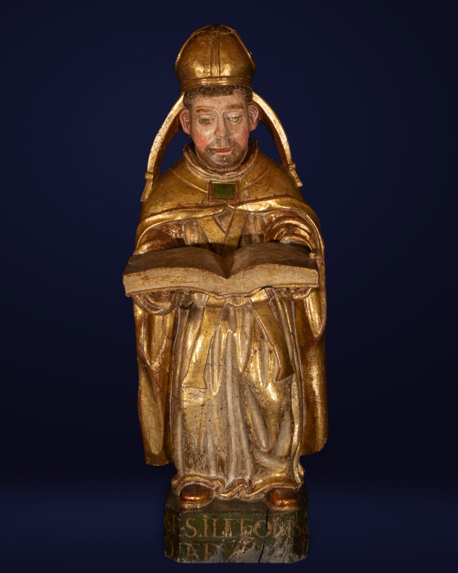 Important wood carving with original polychromy and gilding, Northern Castile - 16th Century: Wood. Measurements: 88 cm x 36 cm x 24 cm