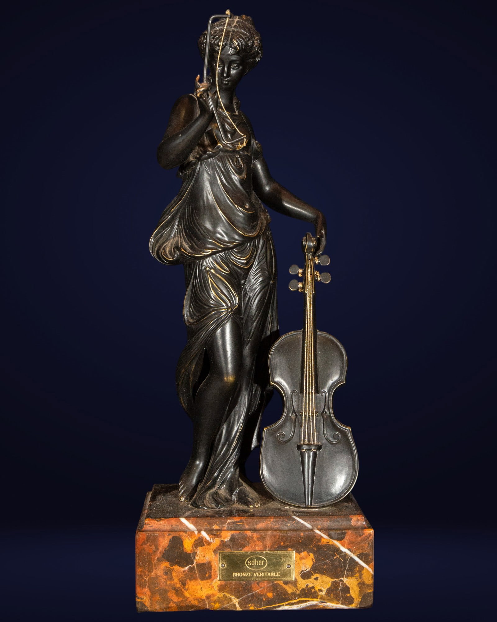 Musical sculpture - Italy, 20th century, in bronze: Bronze. Measurements: 48 cm x 20 cm