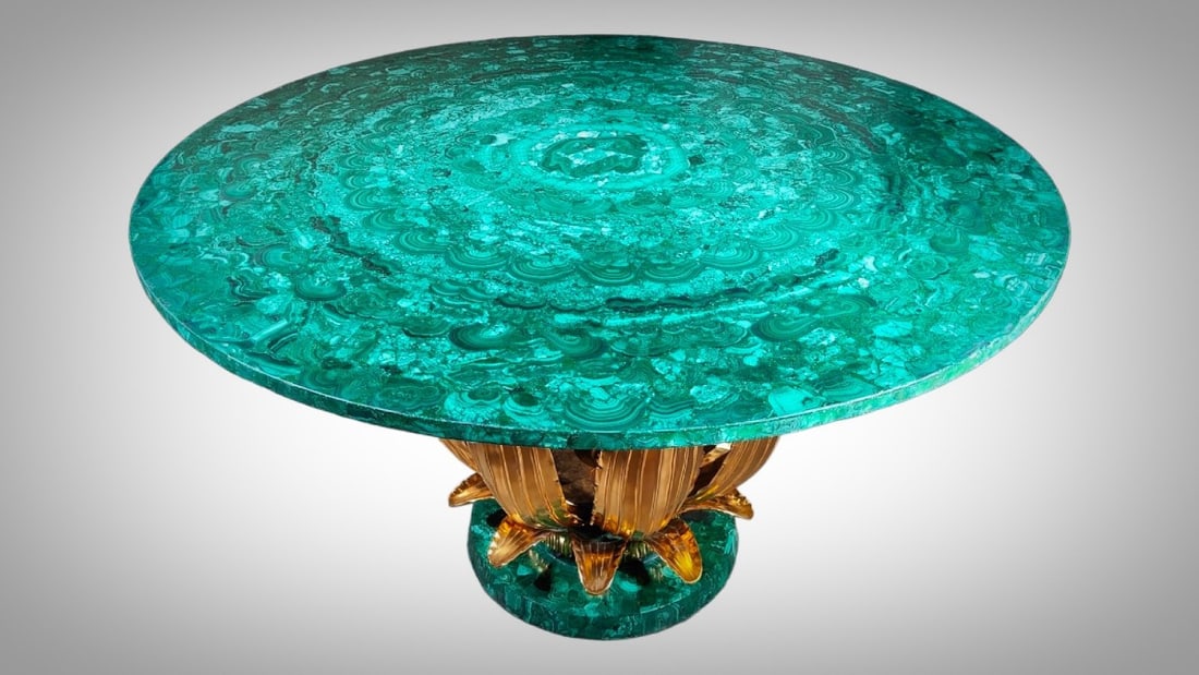 Malachite Cactus Table, in the style of René Lalique, 1980s: Magnificent 20th-century malachite table, likely French or Italian, custom-made. Its gilt bronze base is shaped like cactus leaves, in the Lalique style. The tabletop is made of AAA-grade malachite. I