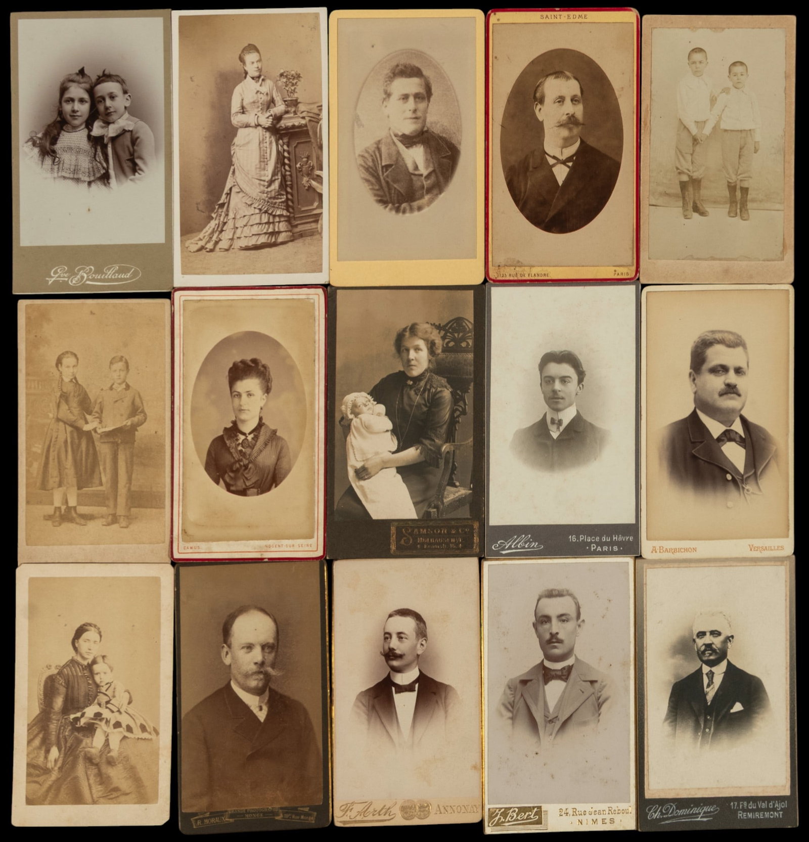 Lot of 15 old photos from the 19th and 20th centuries: Each measures 9x5cm approx.