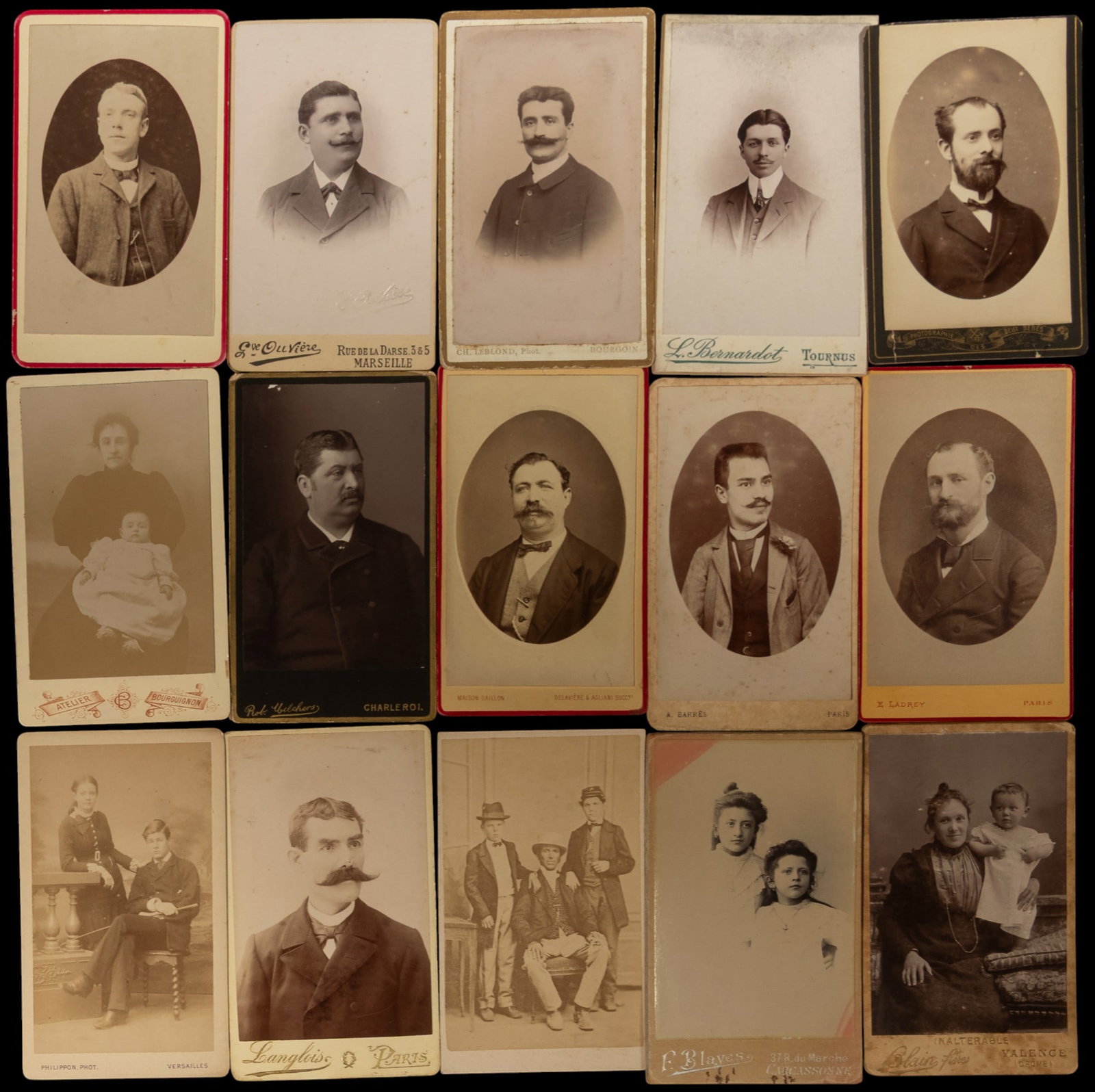 Lot of 15 old photos from the 19th and 20th centuries: Each measures 9x5cm approx.