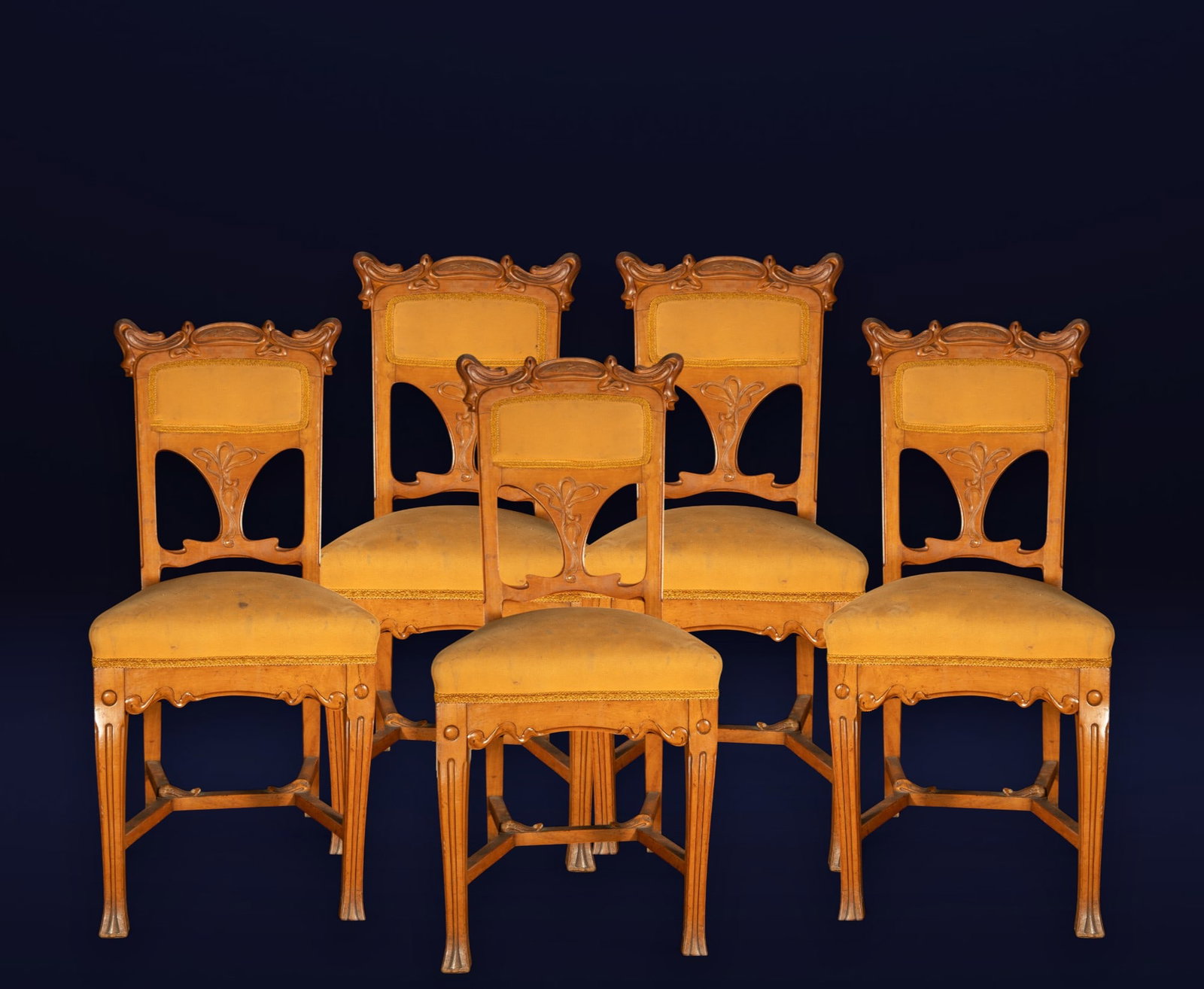 Exceptional lot of 5 Jugendstil Art Nouveau Modernist Chairs, Vienna Austria or Germany, circa 1900: In ash wood, 95 x 40 x 40 cm each