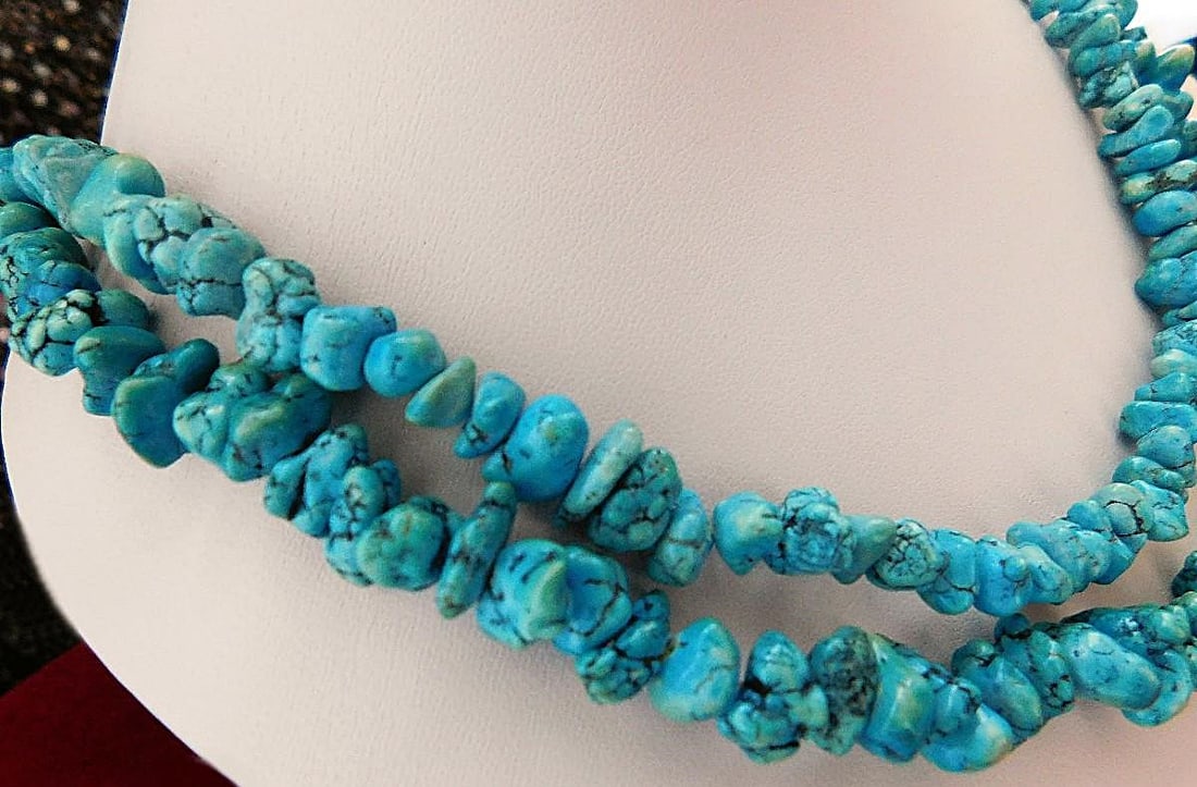 Lot of two necklaces of natural Chinese turquoise (1 of 4)