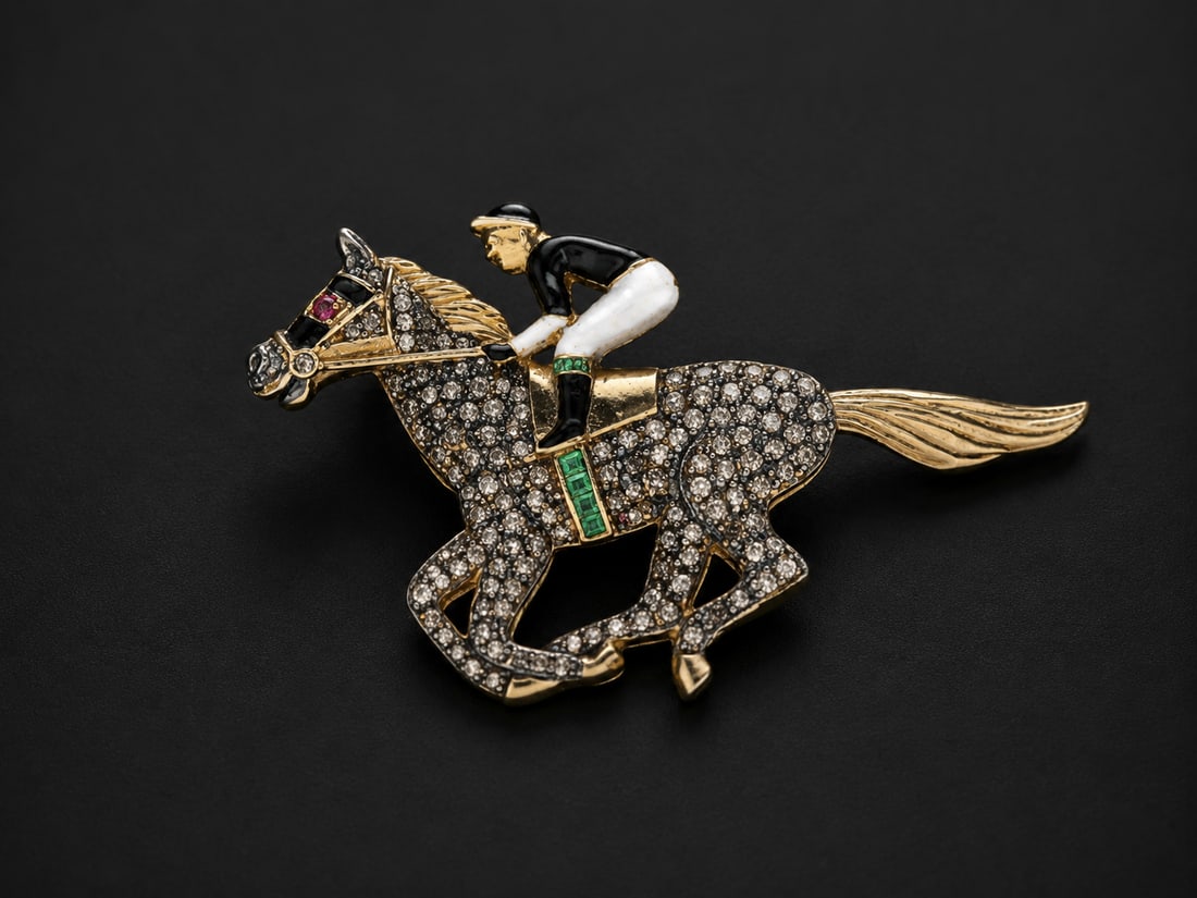 Horse-shaped brooch with emeralds, spinel and diamonds (1 of 1)