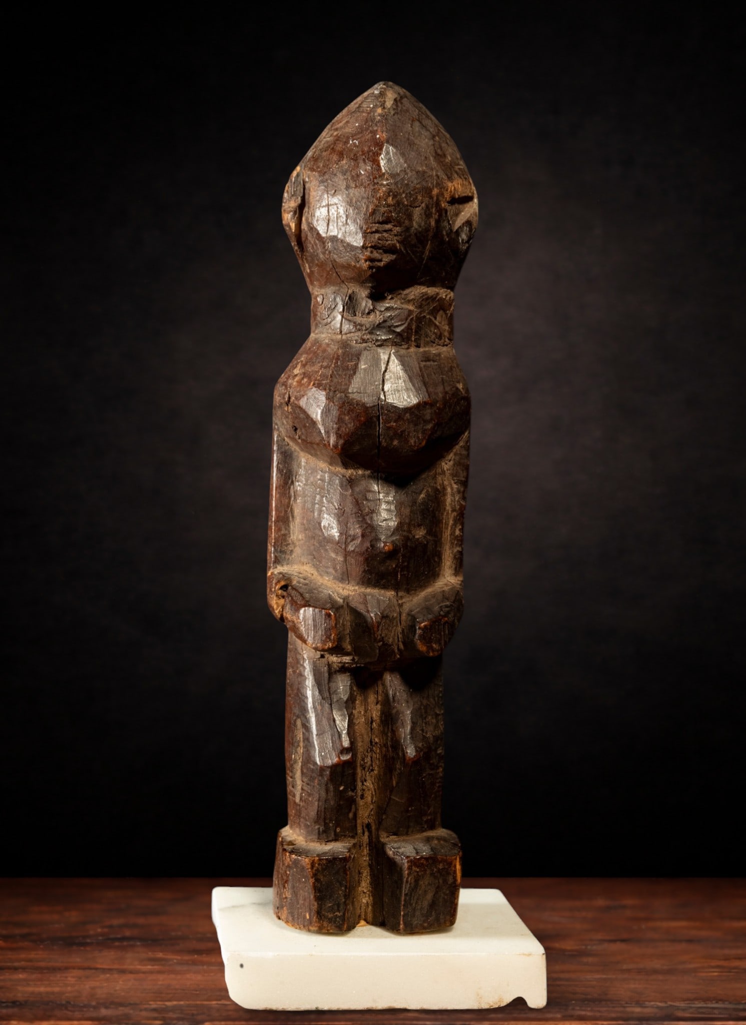 Lobi Fetish - Burkina Faso - African Art - Early 20th Century: Materials: Wood. Size: 22.5 x 5 x 5.5 cm. Size Details: With base: 24 cm high