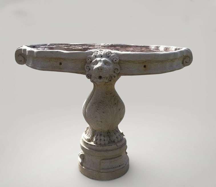 Venetian fountain or ancient baptistery made of Istrian marble with lion decoration, Italy, 19th: Carved Istrian marble. Dimensions: height 122 cm; width 160 cm; depth 125 cm; base diameter 50 cm; approximate weight 150 kg. Venetian fountain consisting of two modules, basin and base, originally co