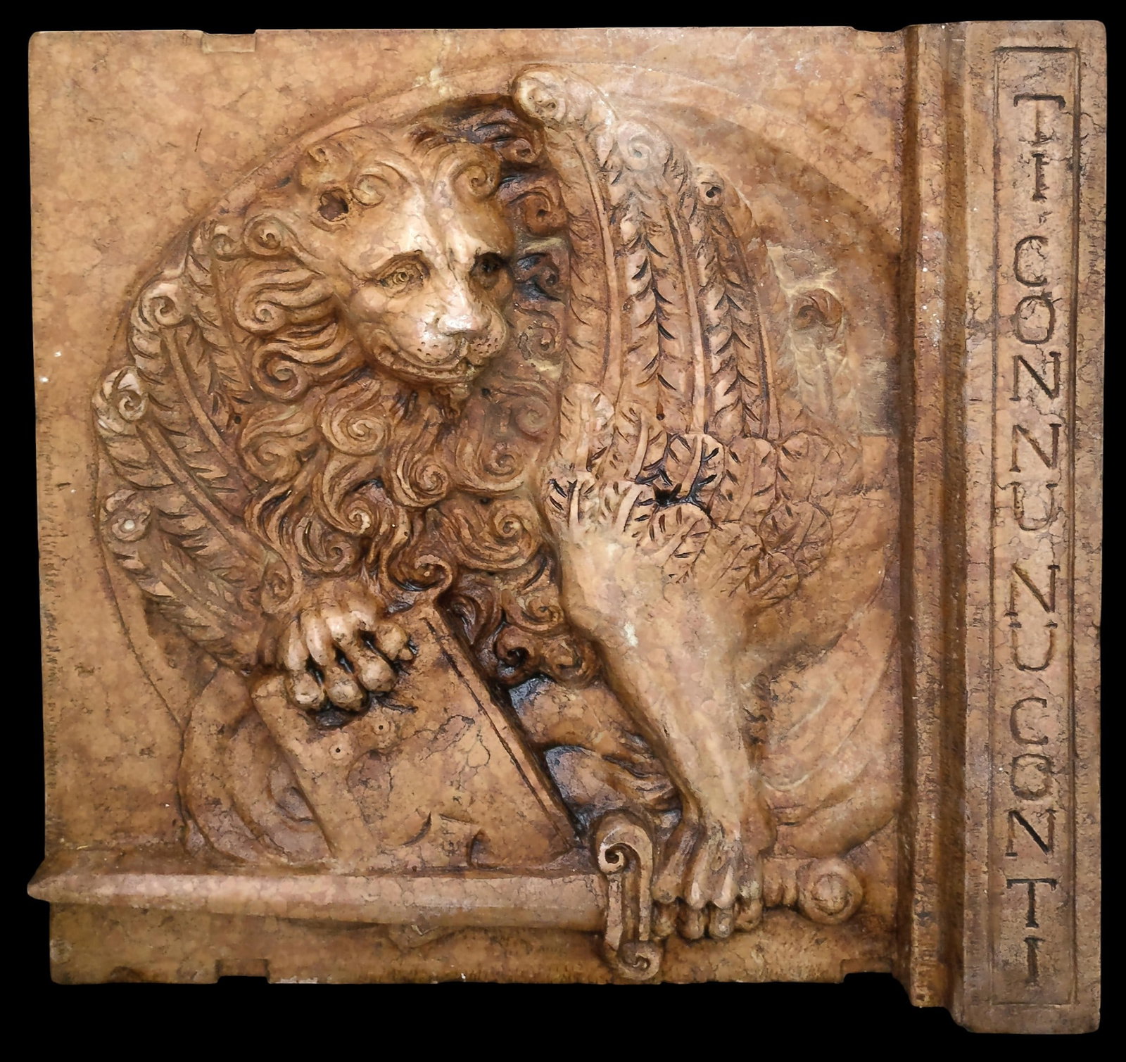 Lion of Saint Mark with Motto in Red Verona Marble – Serenissima – “Ti con nu, nu con ti??,: Red Verona marble. Dimensions: 85 × 85 × 10 cm. Magnificent relief carved in red Verona marble depicting the Lion of Saint Mark, symbol of the Serenissima Republic of Venice, with the insc