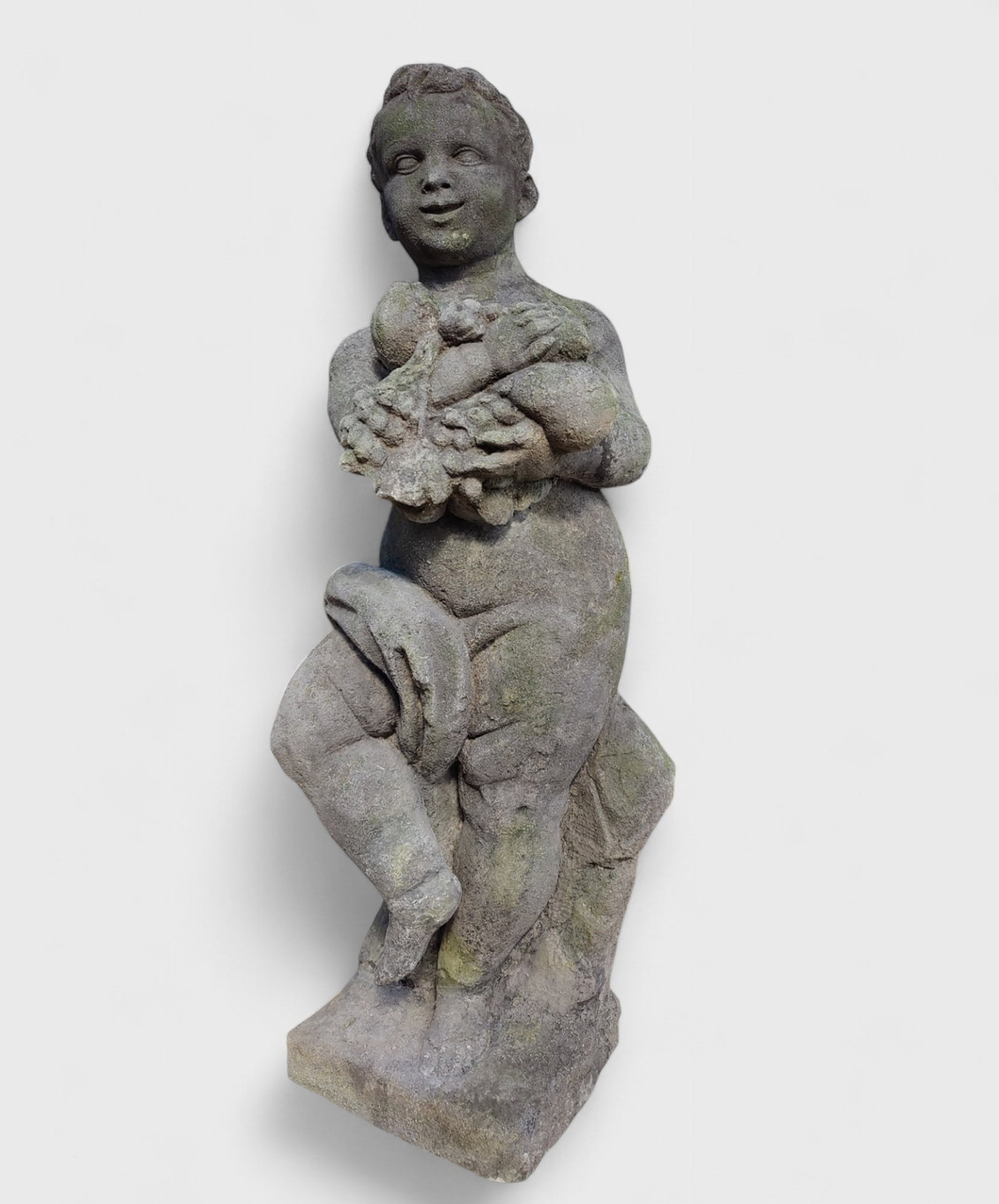 Magnificent Cherub in Vicenza stone with patina, 18th century, Italy: Vicenza stone. Dimensions: 100 x 23 x 28 cm. Batch in international warehouse (within the EU). Intra-EU shipping: no import duties apply within the EU. An export permit from the country of origin may 