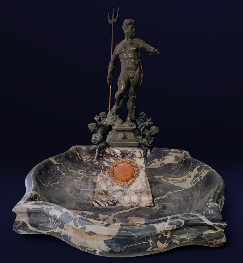 Holy water font in black Portoro marble with a central pedestal and a bronze sculpture of Neptune, (1 of 5)
