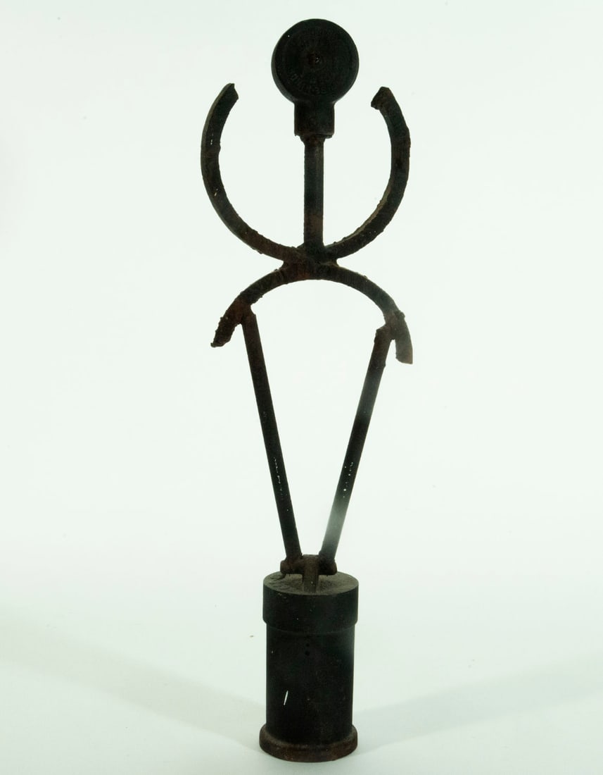 20th century Cuban school, Antonio Vidal (ca 1980), Untitled, Iron Sculpture (1 of 5)