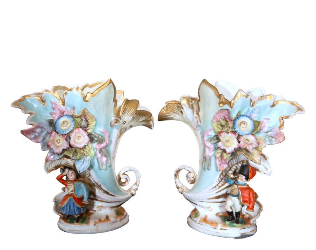 Pair of vases in German soft porcelain, 19th century: Good condition, measurements: 23 x 22 x 8 cm