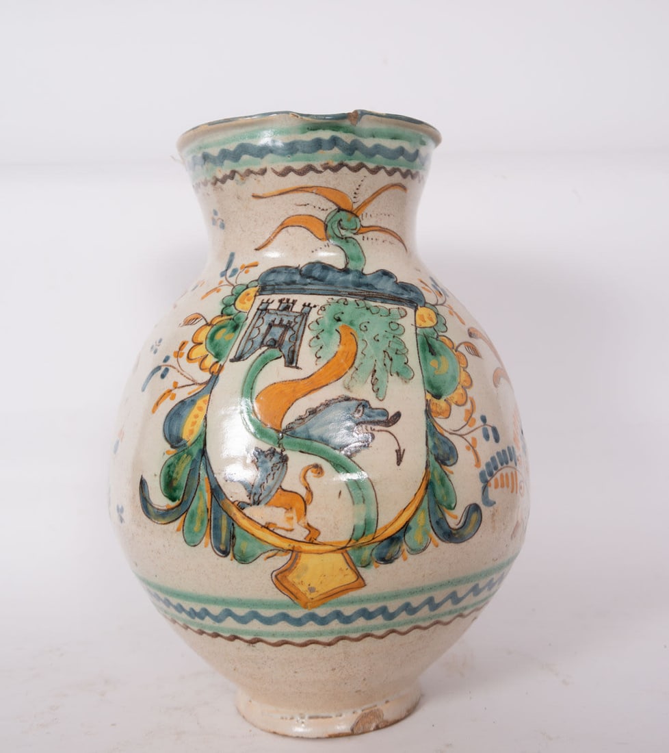 Large Puente Arzobispo Jug with Lions, 18th - 19th Century - circa 1800-1810: Measurements: 57 x 22 x 22 cm