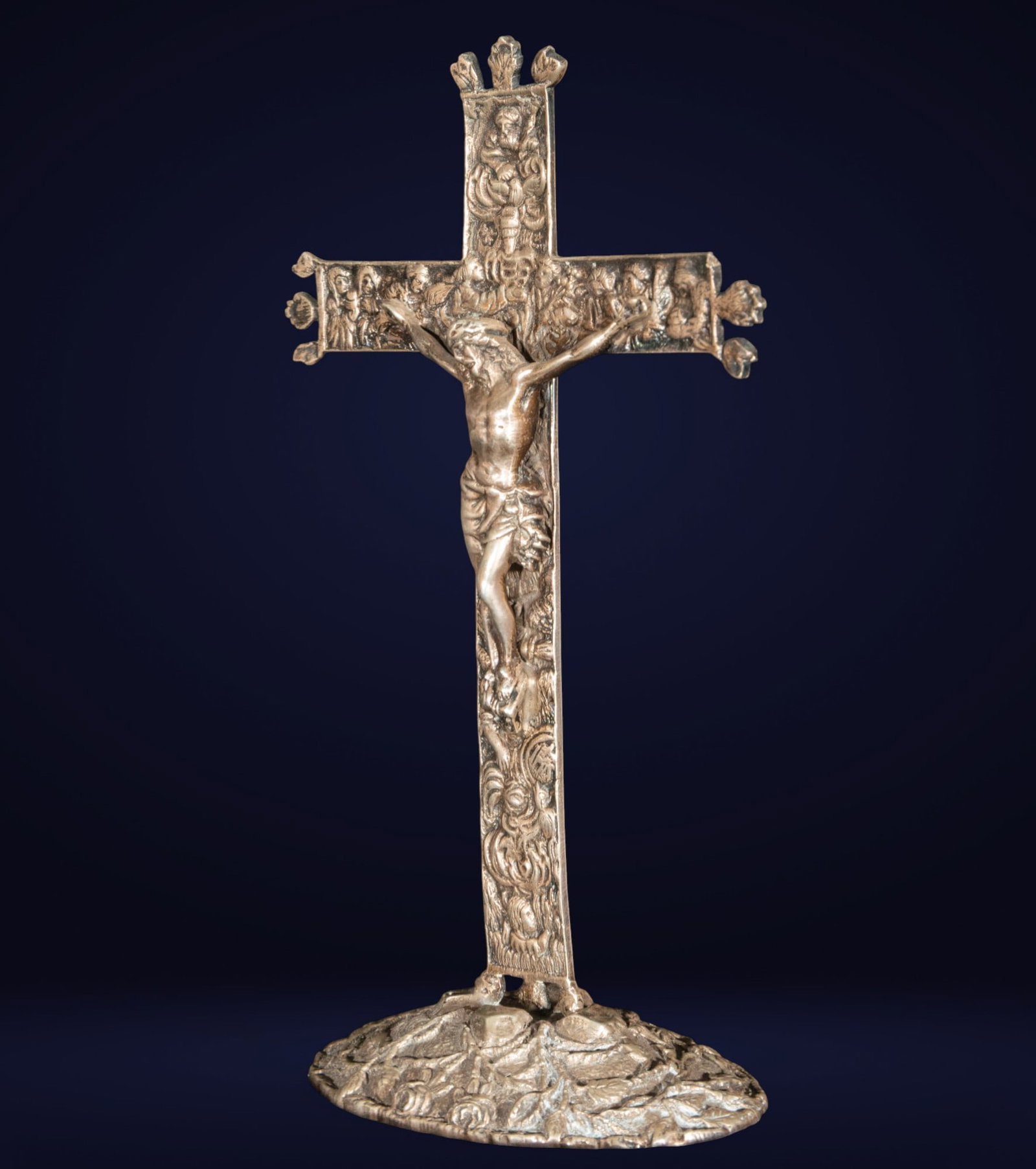 Silver crucifix. Spanish School. 19th century (1 of 4)