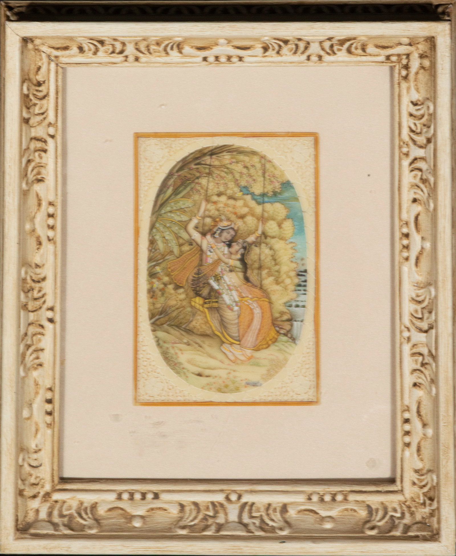 Oriental scene framed in painted bone. Oriental School. 20th century: Painted bone and worked ivory. Dimensions: 15 x 10 cm (scene) and 31 x 25 cm (frame). Elaborately painted scene on bone, framed in a rectangular support decorated with geometric reliefs. The compositi