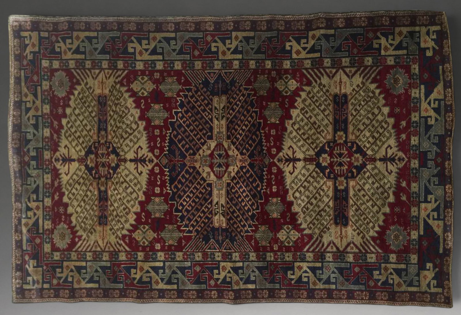 Caucasian Shirvan wool rug, 20th century (1 of 1)
