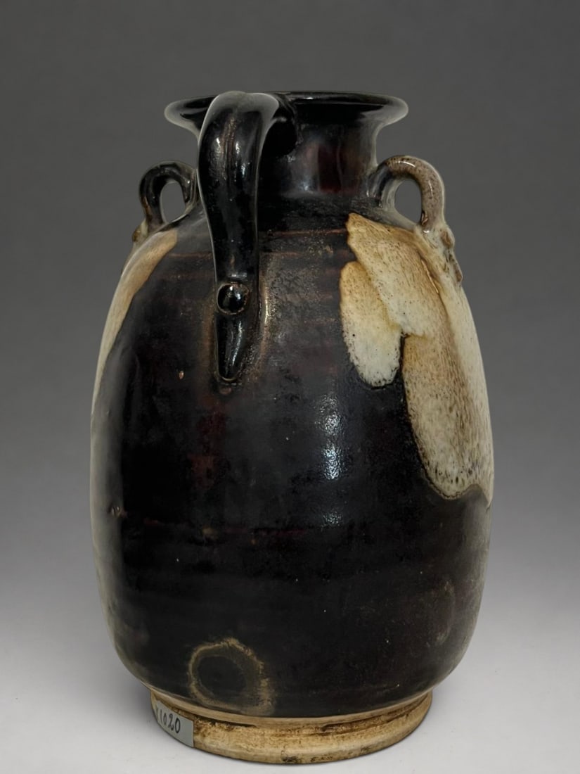 Pouring jug with black glaze, Yuan school of China, 13th-14th century (1 of 4)