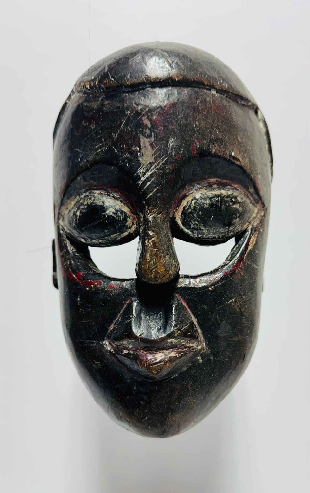 Arunachal Pradesh theater mask: India. Arunachal Pradesh. Polychrome wood. 20th century. 24 × 16 cm