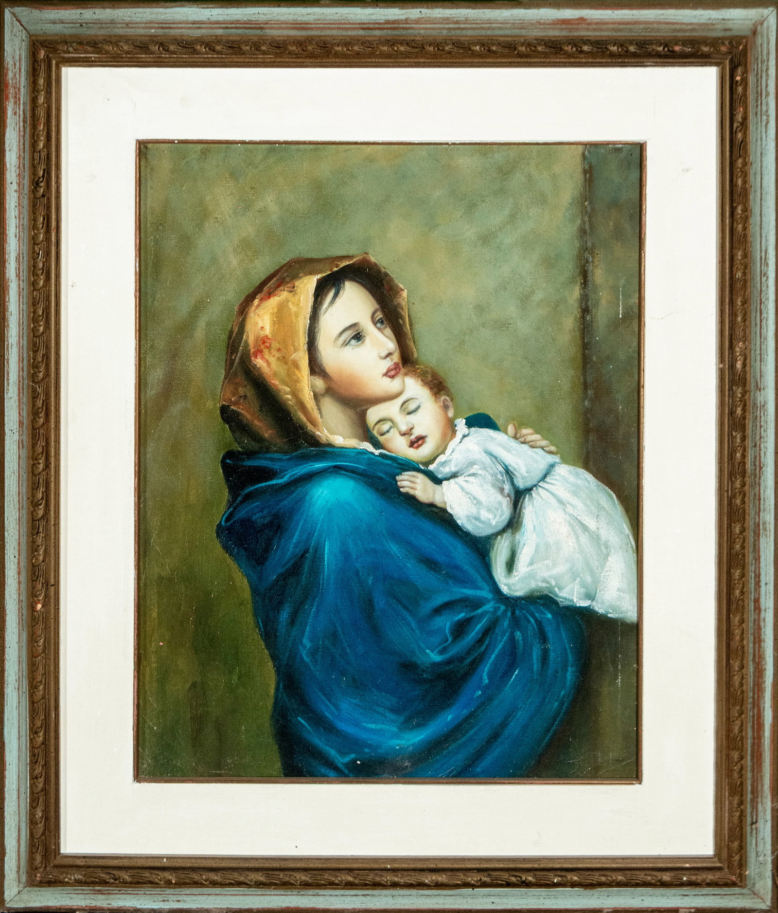 Virgin and Child, contemporary school, 20th century: Painting technique on unspecified support. Dimensions: 49 x 39 cm; 71 x 61 cm. Devotional image of the Virgin holding the Child, with a serene composition and soft colors. The deep blue mantle and the