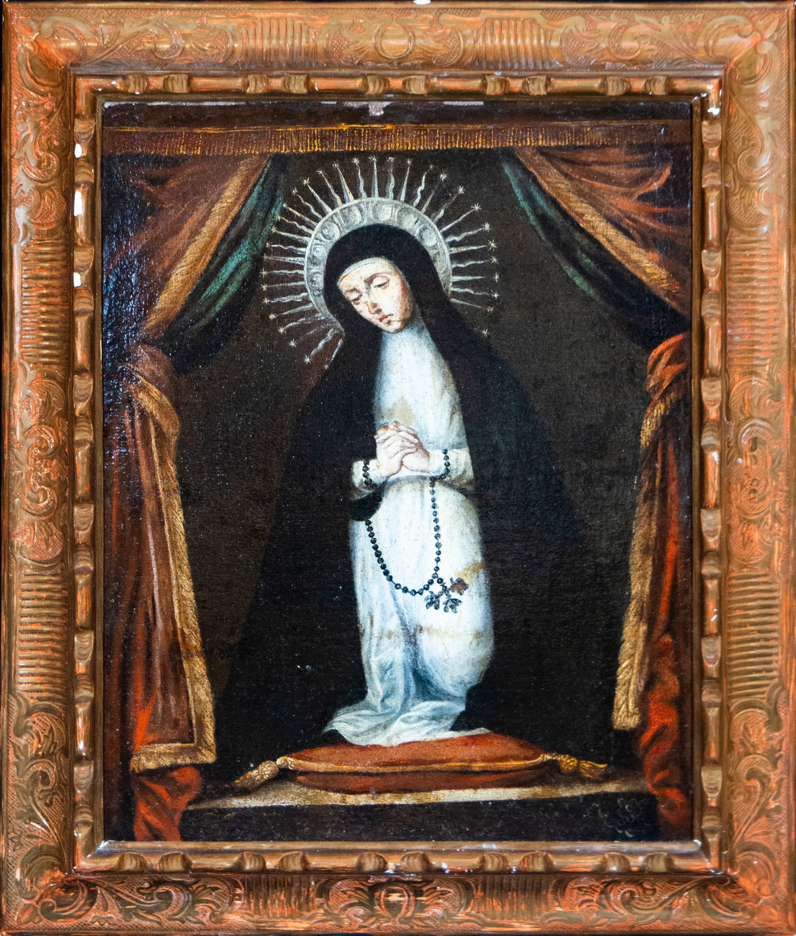 Virgin of the Dove, from the 17th century: Measurements: 61cm x 47cm; 79cm x 65cm.