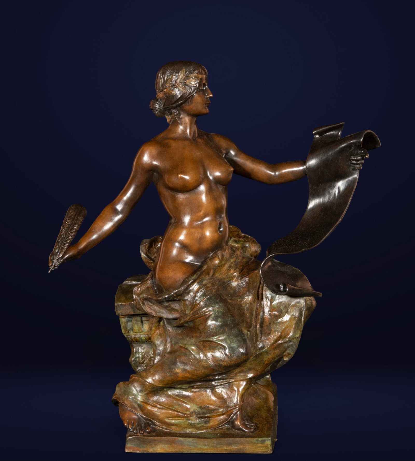 Georges Bareau (1866-1931), Bronze - Allegory of History: Measurements: 58 cm x 52 cm x 21 cm.