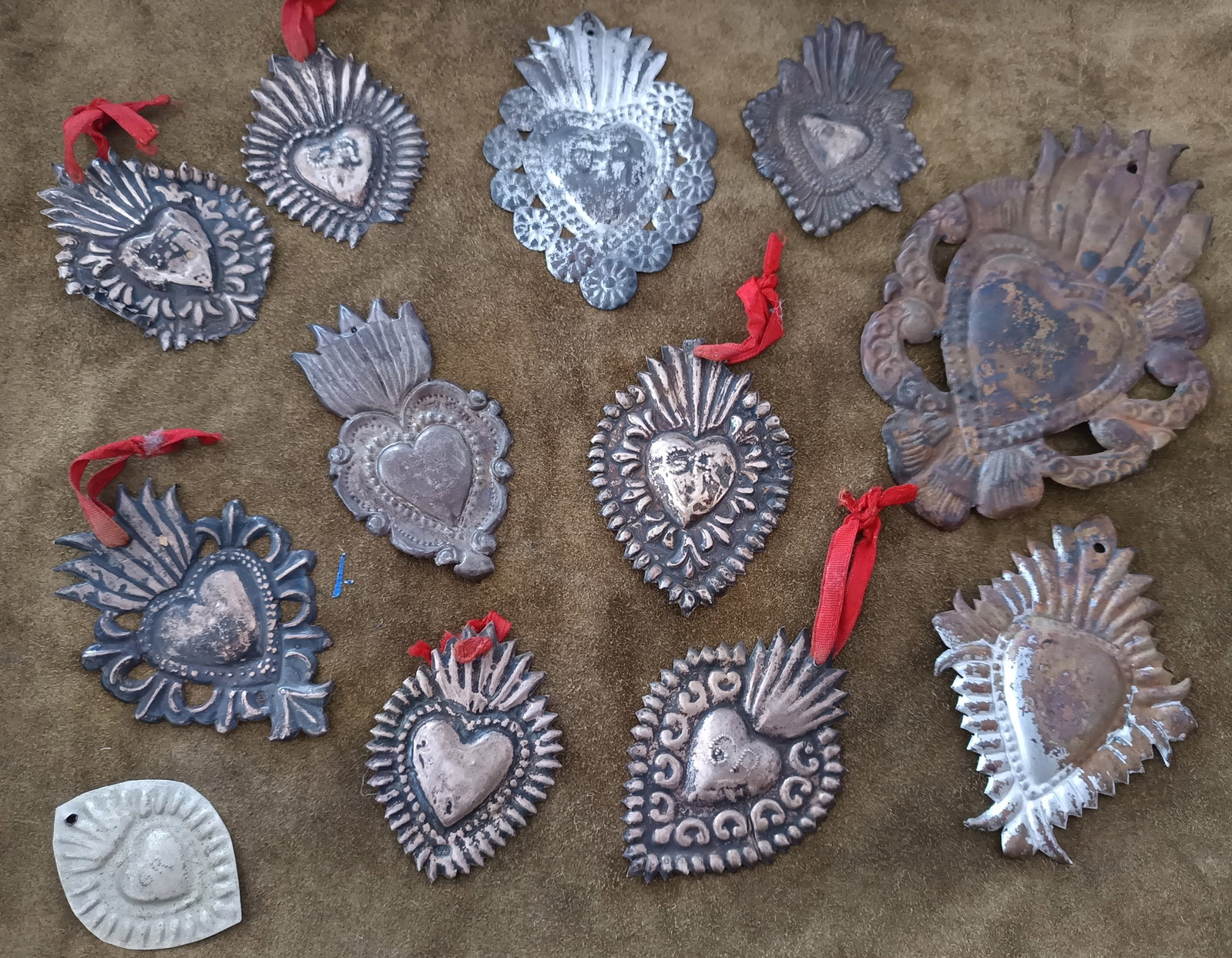 Important collection of 10 authentic colonial silver ex-votos. Peru, 17th–18th century. (1 of 5)