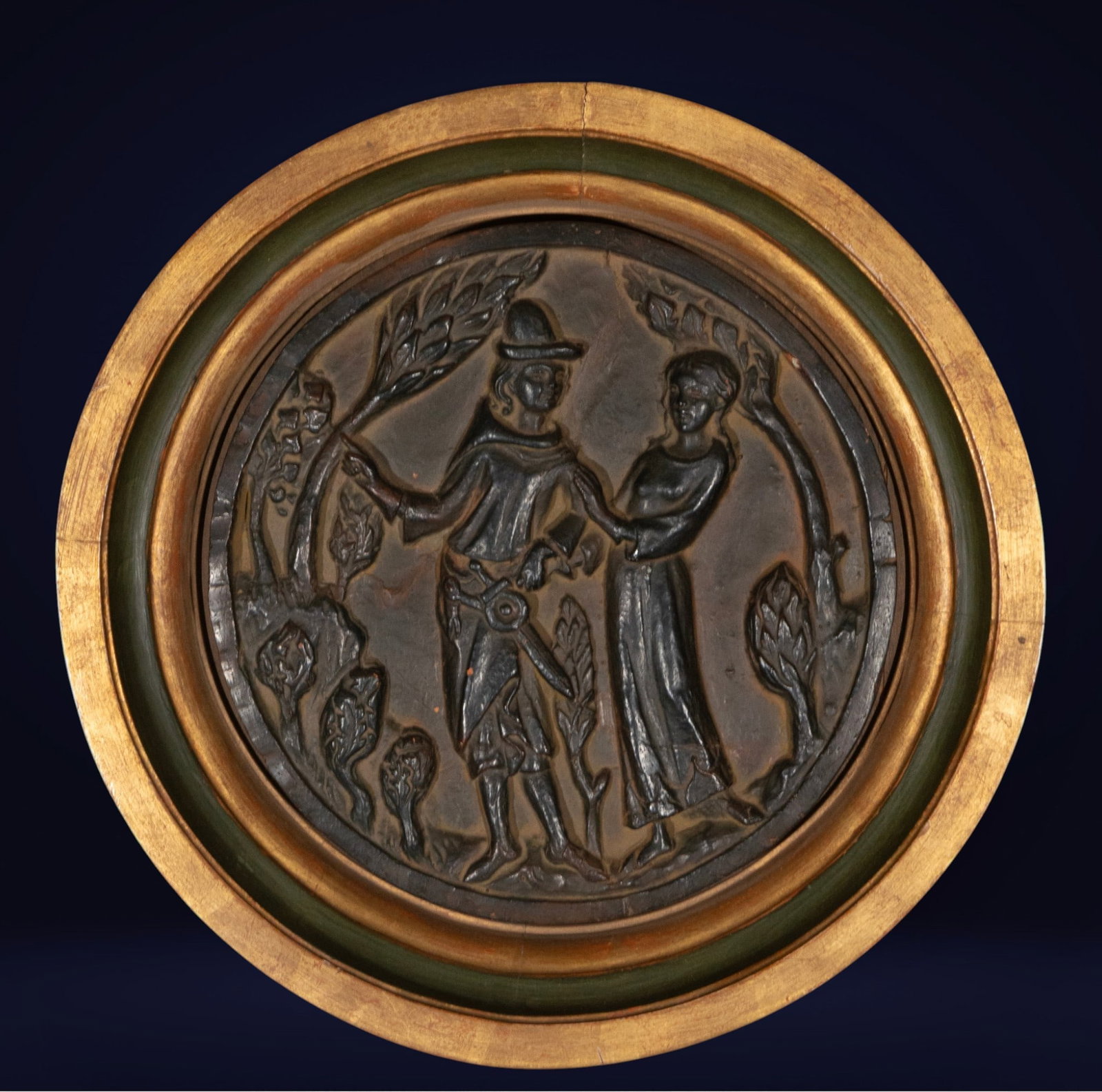 Circular relief with a courtly couple, historicist school, 19th century (1 of 2)