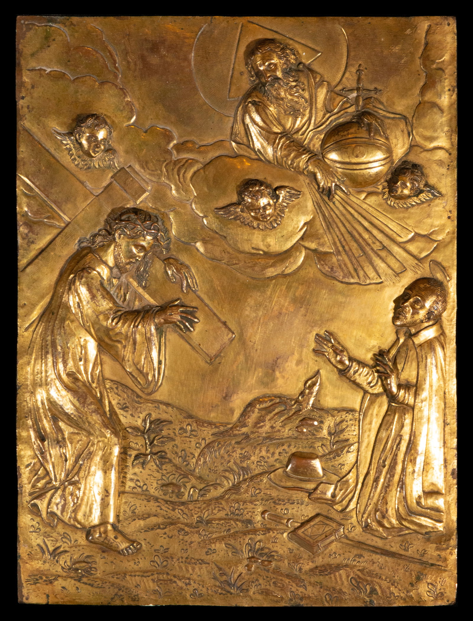 RENAISSANCE SCHOOL OF EL ESCORIAL FROM THE 16TH CENTURY - Manera by Juan de Arfe (León, 1535-: Exquisite gilded and chiseled bronze plaque representing the "Vision of Saint Ignatius of Loyola", in mercury gilded bronze, measurements: 26 x 19 cm. Juan de Arfe y Villafañe, considered the most pr