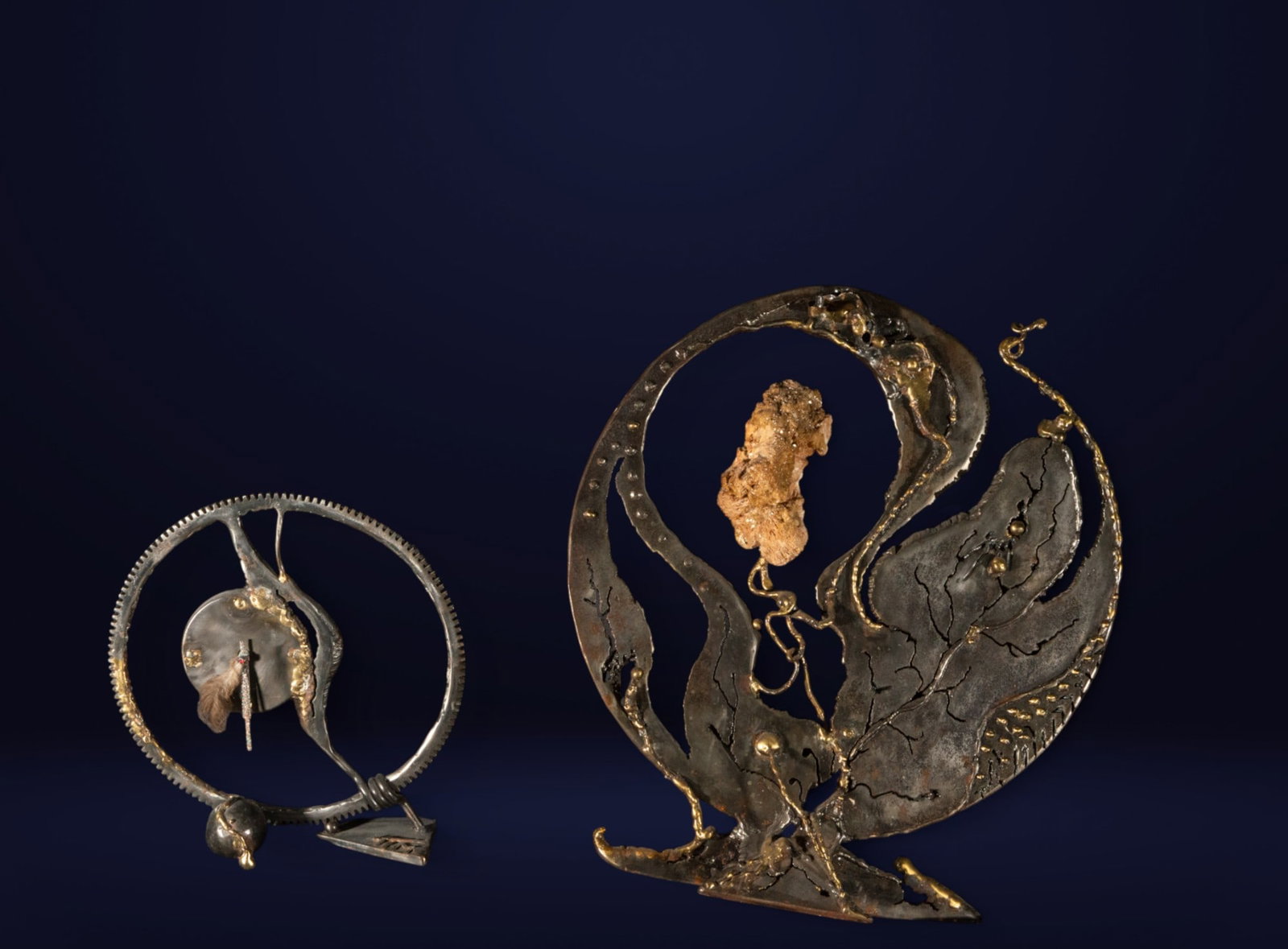 Pairs of sculptures 'Fertility' and 'The Clock', by German sculptor Vruchtbeerheid, signed (1 of 10)