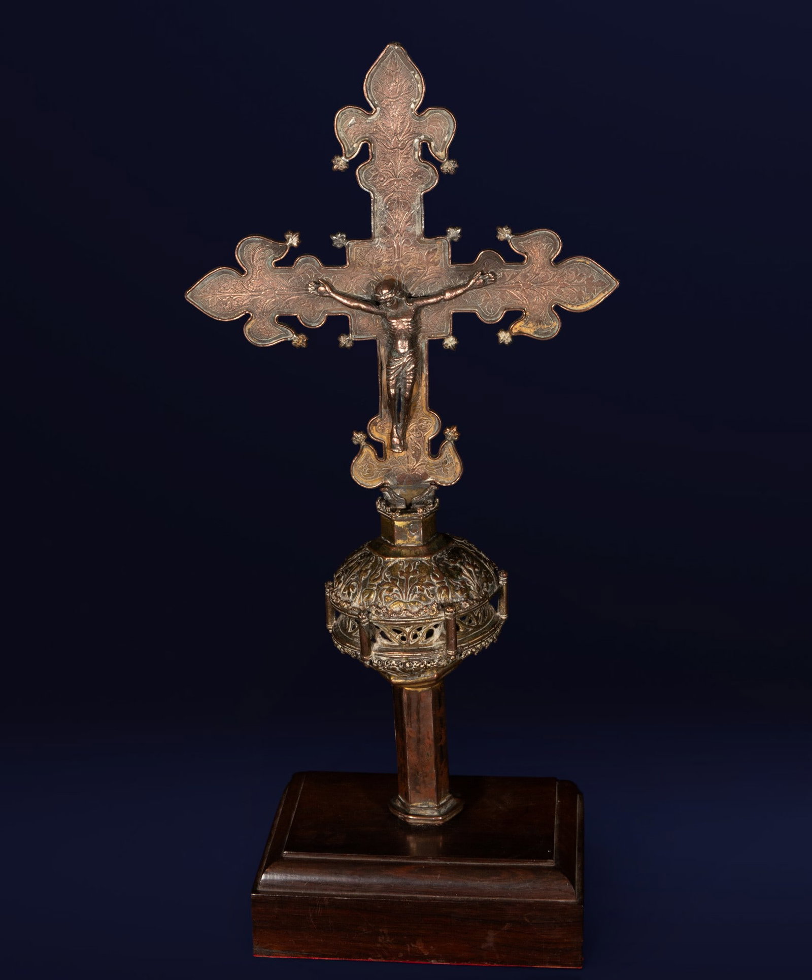 Important Gothic Medieval Processional Cross from the 15th Century (1 of 7)
