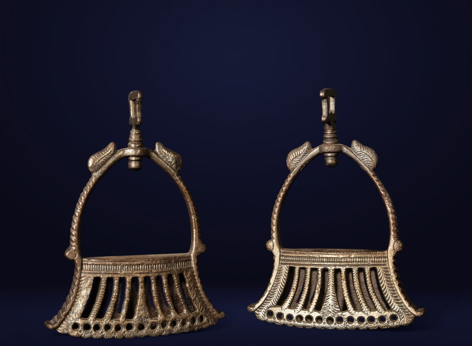 Rare Mughal Bronze Warrior Stirrups, Northern India, 17th-18th Century (1 of 5)