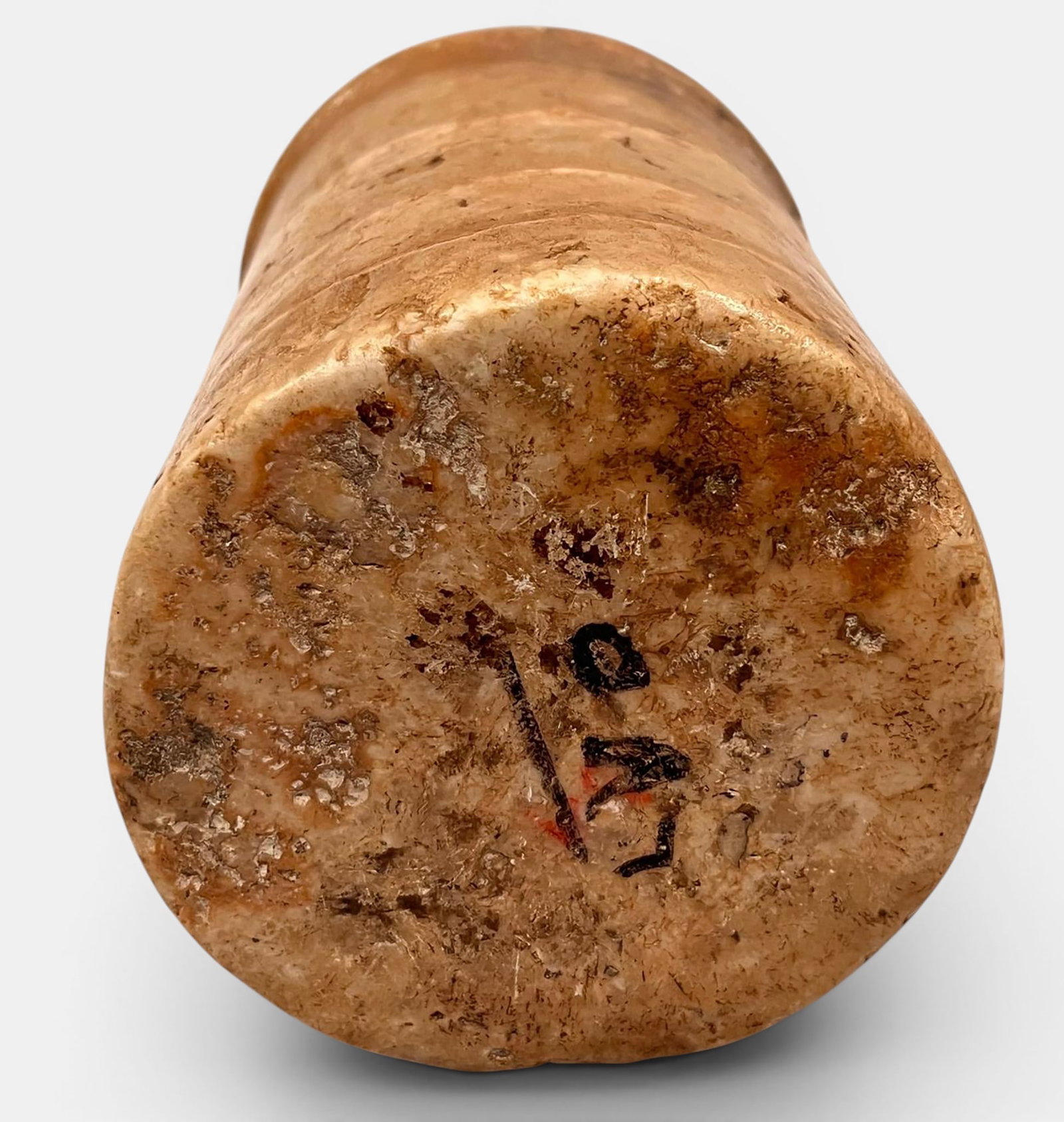 Cylindrical jar for cosmetics in alabaster or limestone: For ointments and perfumed oils, turned and hollowed from a single block, with a translucent structure and horizontal veins of beige, honey, and brown, used as natural decoration. The exterior wall is
